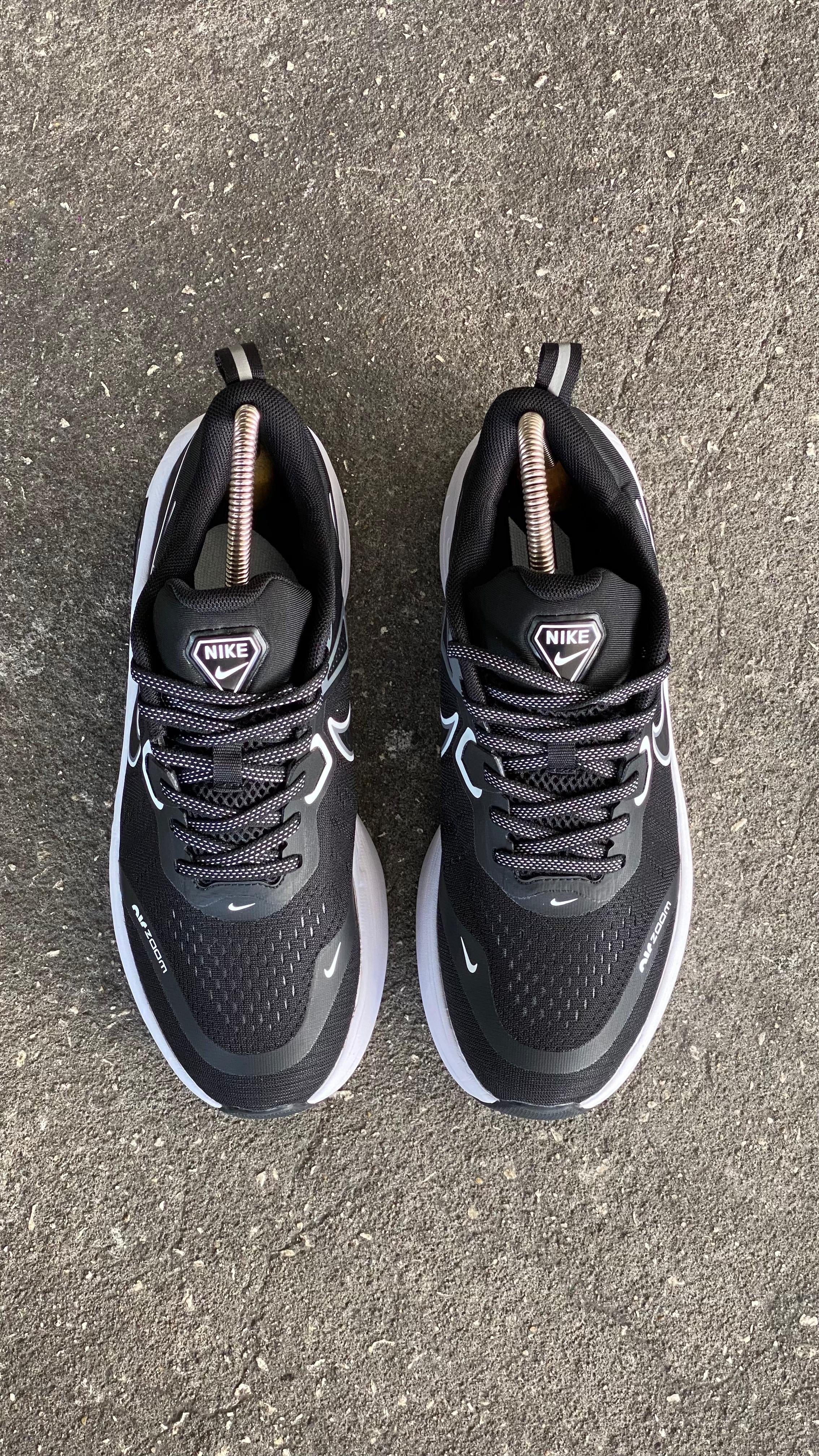 NIKE FREE RUN NEGRO BLANCO - Image 2