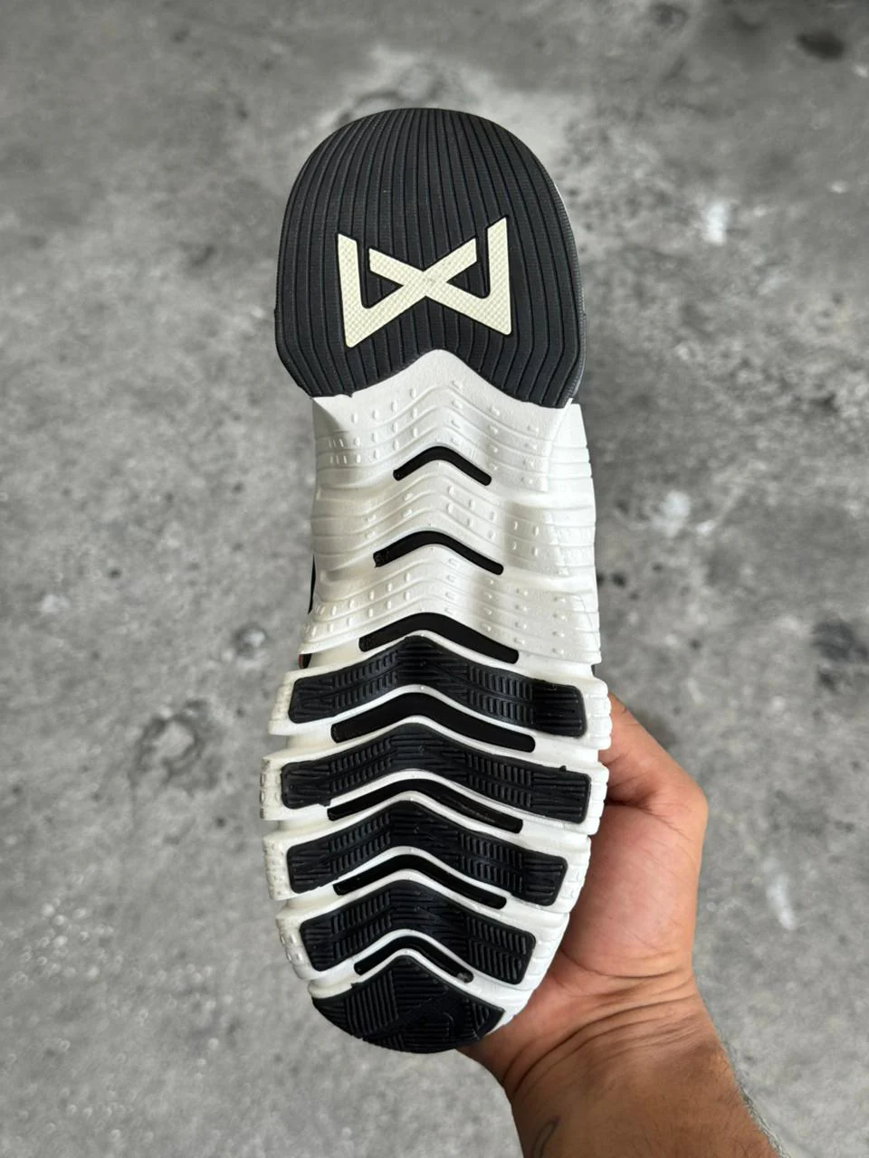 NIKE FREECOM NEGRO BLANCO - Image 3