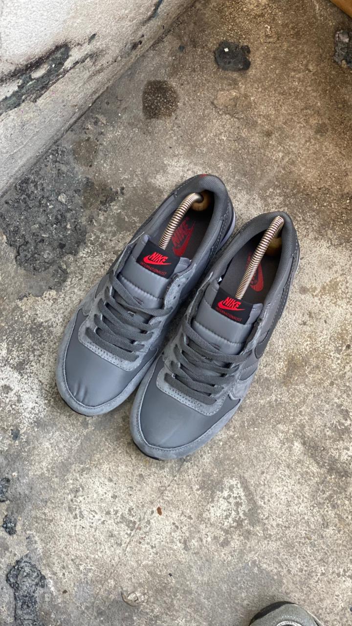 NIKE GRIS BLANCO PROMO MASTER - Image 2