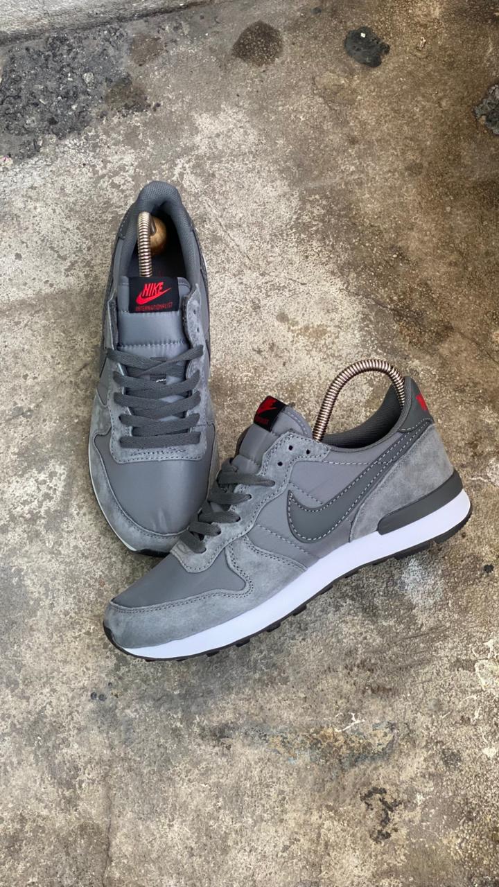 NIKE GRIS BLANCO PROMO MASTER - Image 3