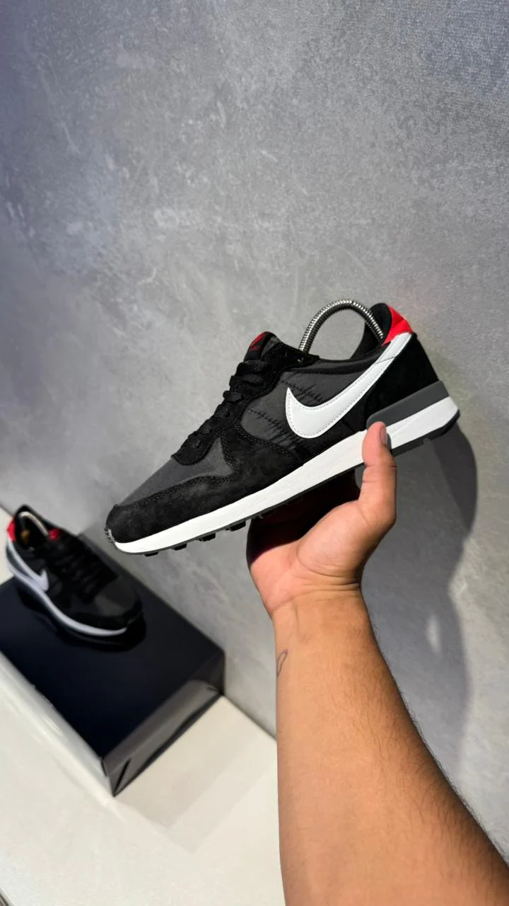 NIKE INTERNACIONAL NEGRO ROJO - Image 6