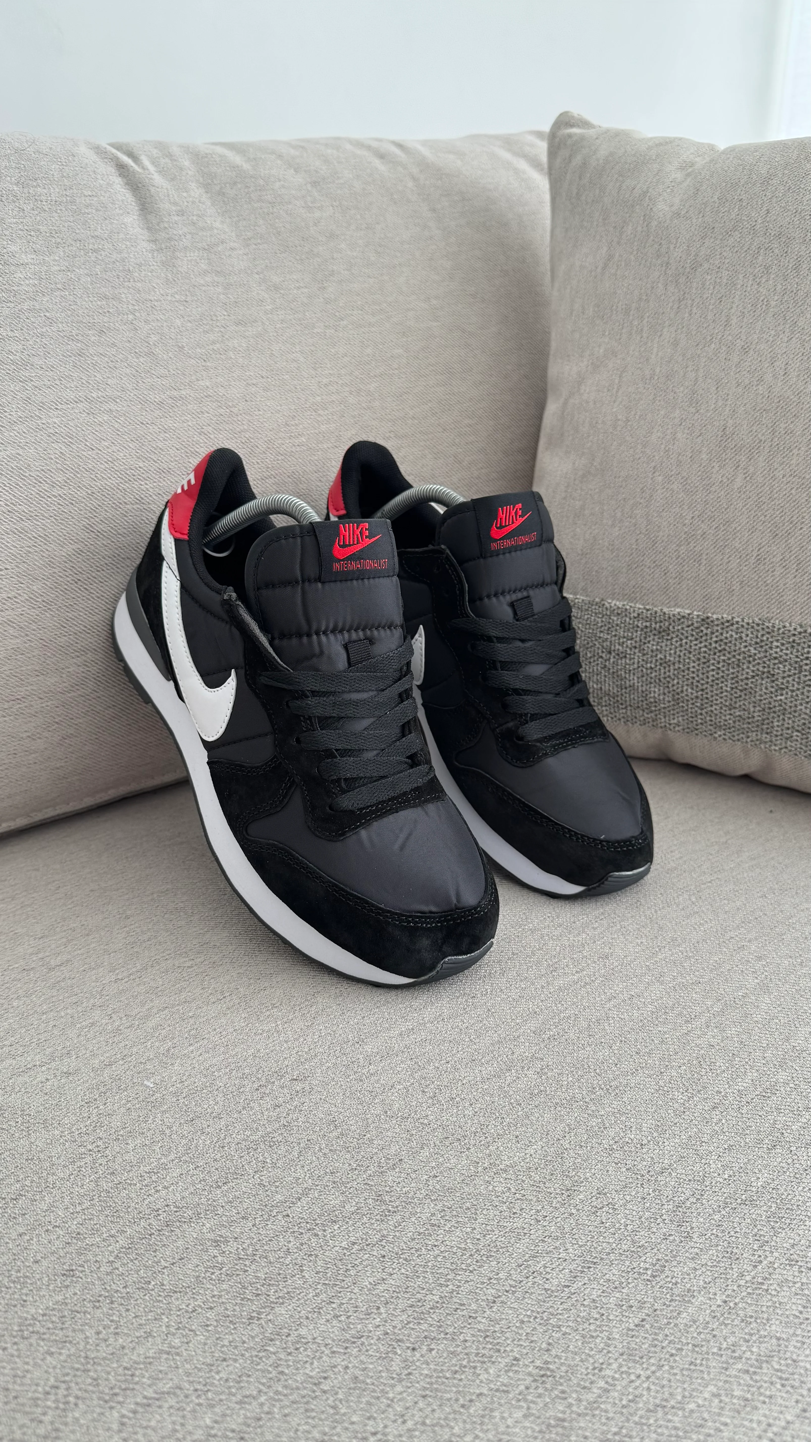 NIKE INTERNACIONAL NEGRO ROJO - Image 9