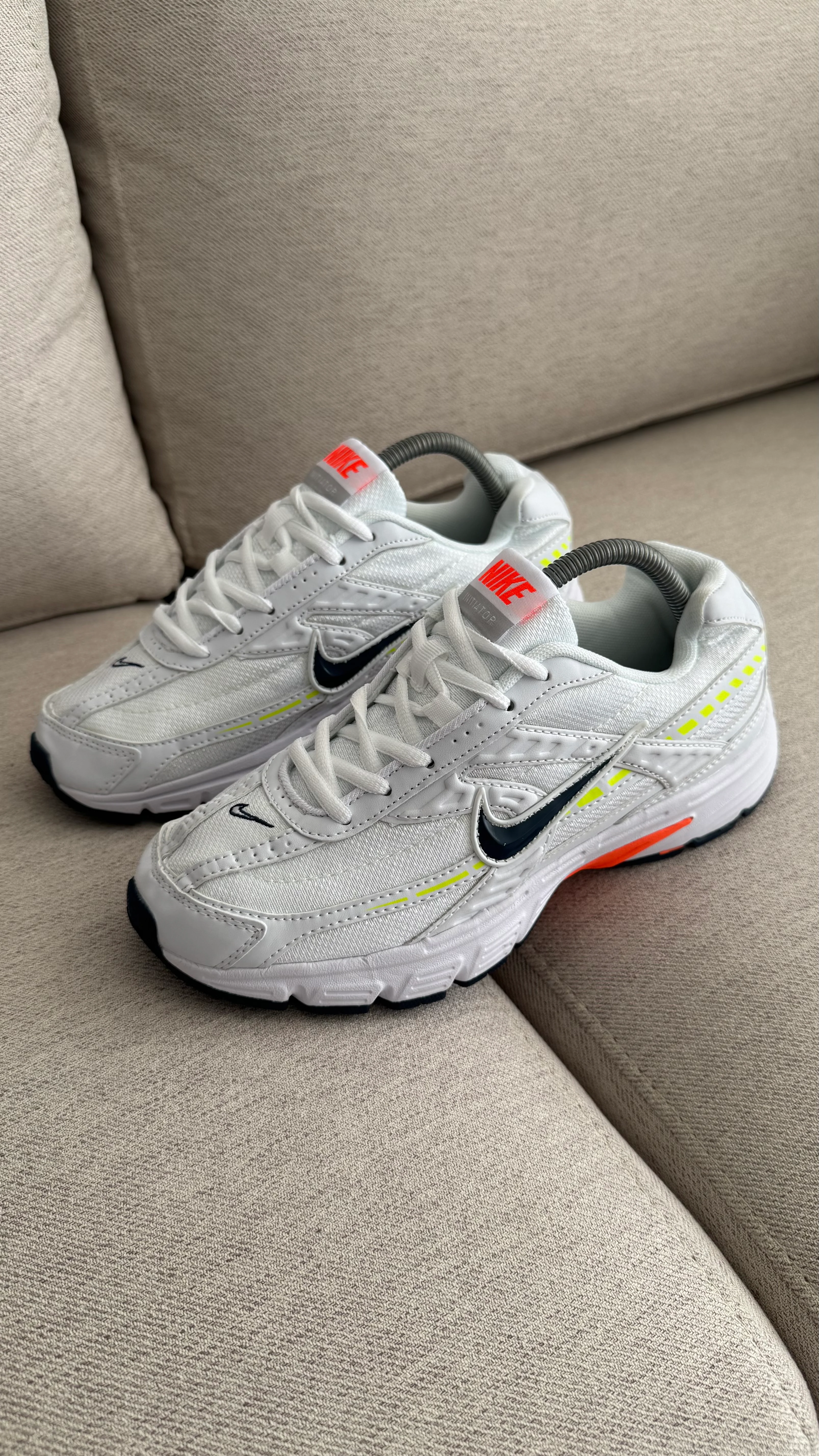 NIKE INITIATOR BLANCO COLORS - Image 9