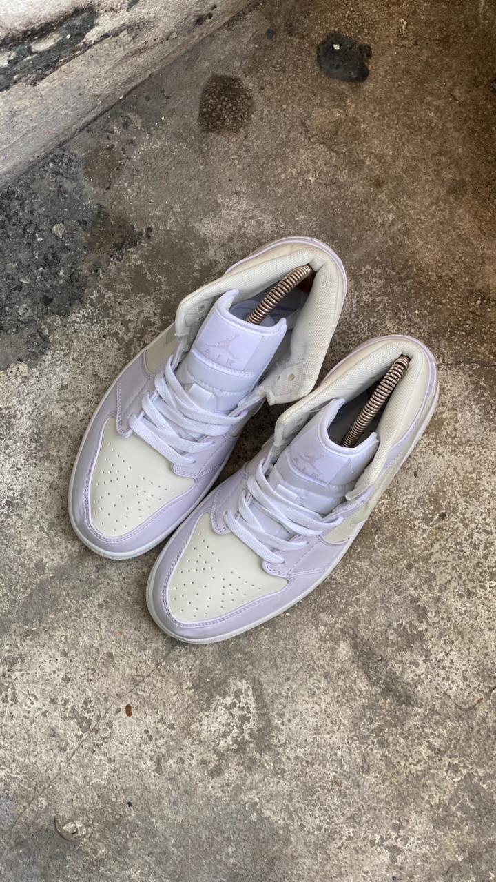 NIKE JORDAN RETRO 1 BLANCO MORADO PROMO MASTER - Image 3