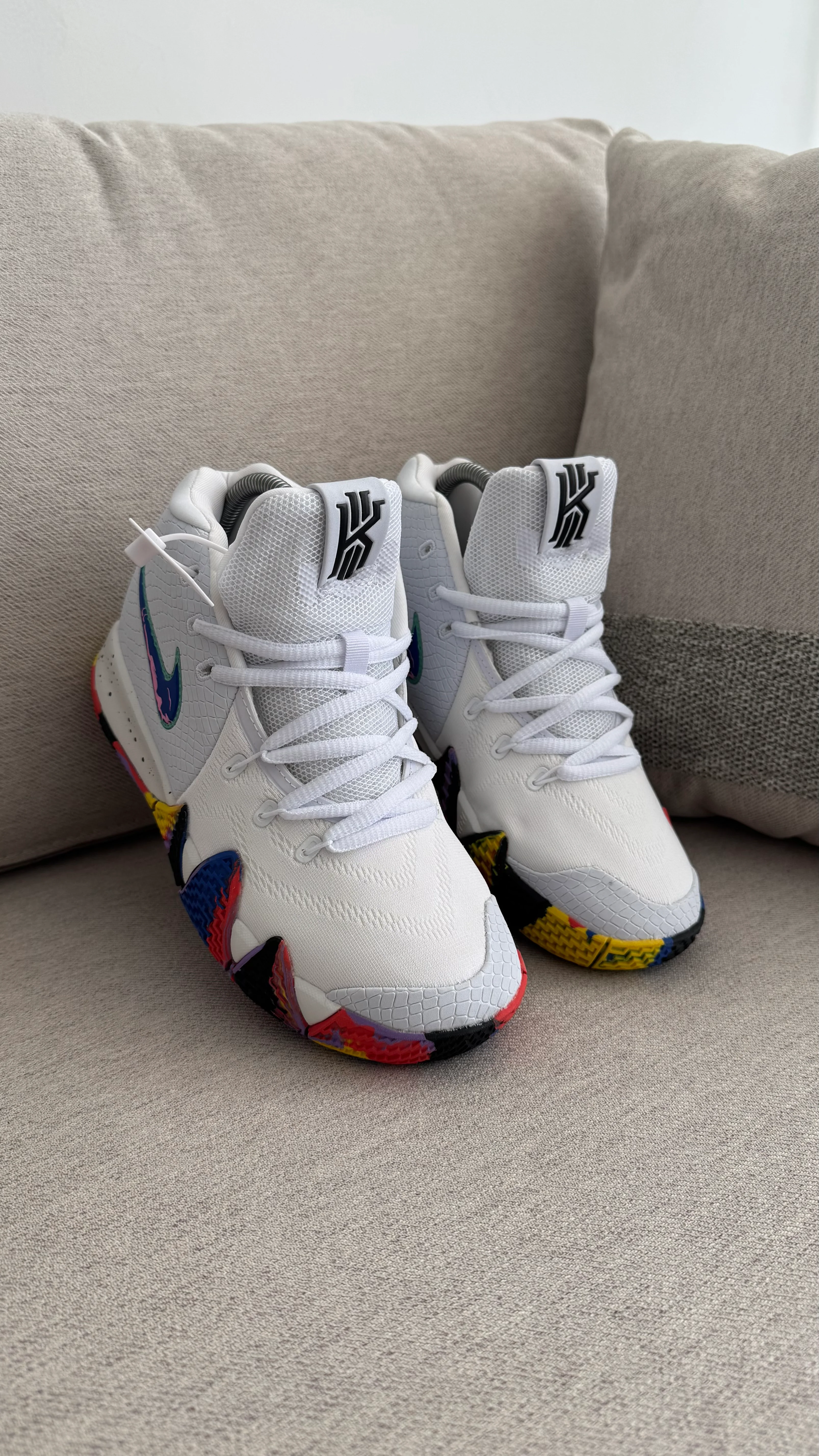 NIKE KYRIE IRVING BLANCO COLORS - Image 7