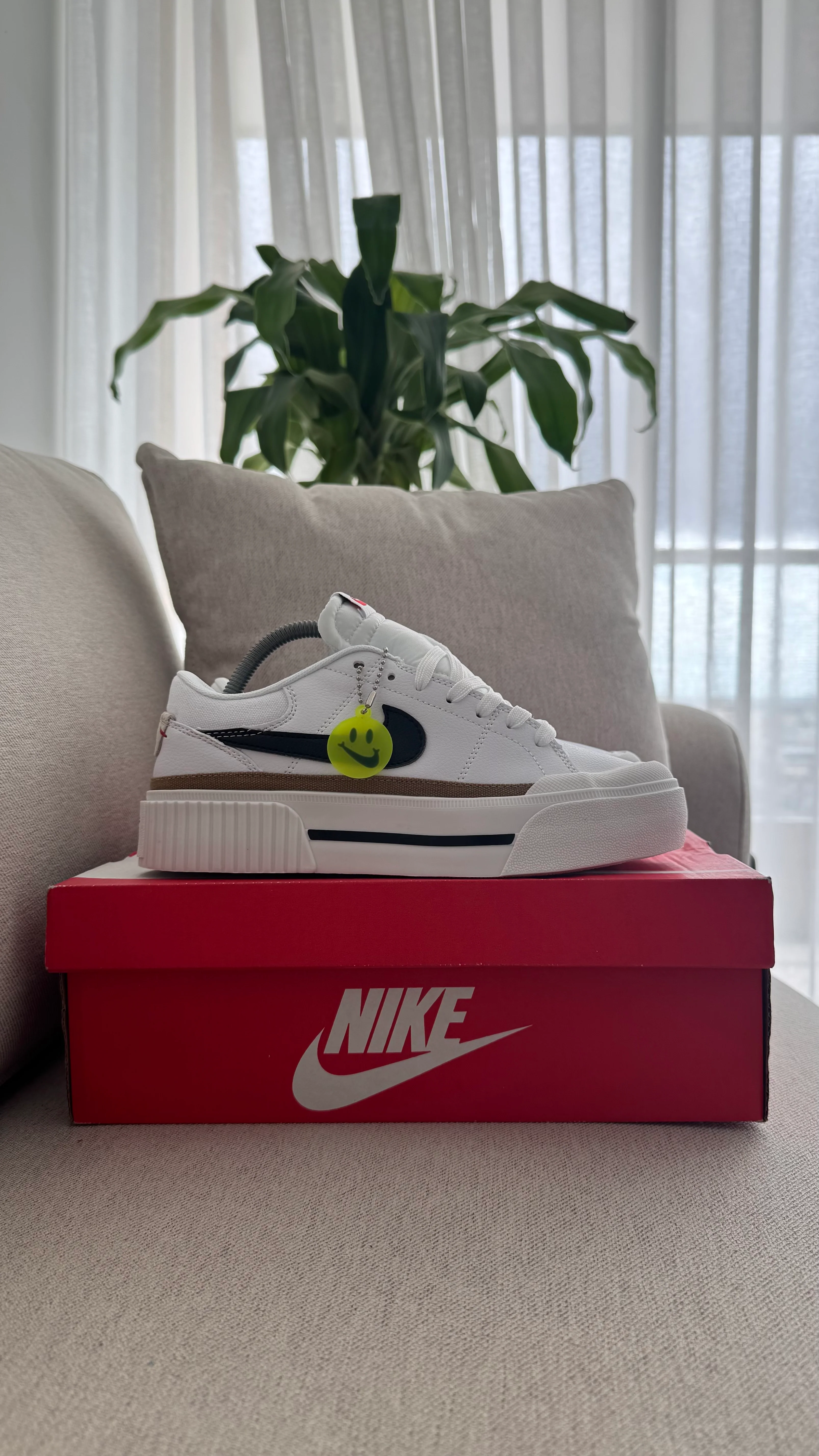NIKE LEGACY BLANCO NEGRO PROMO - Image 4