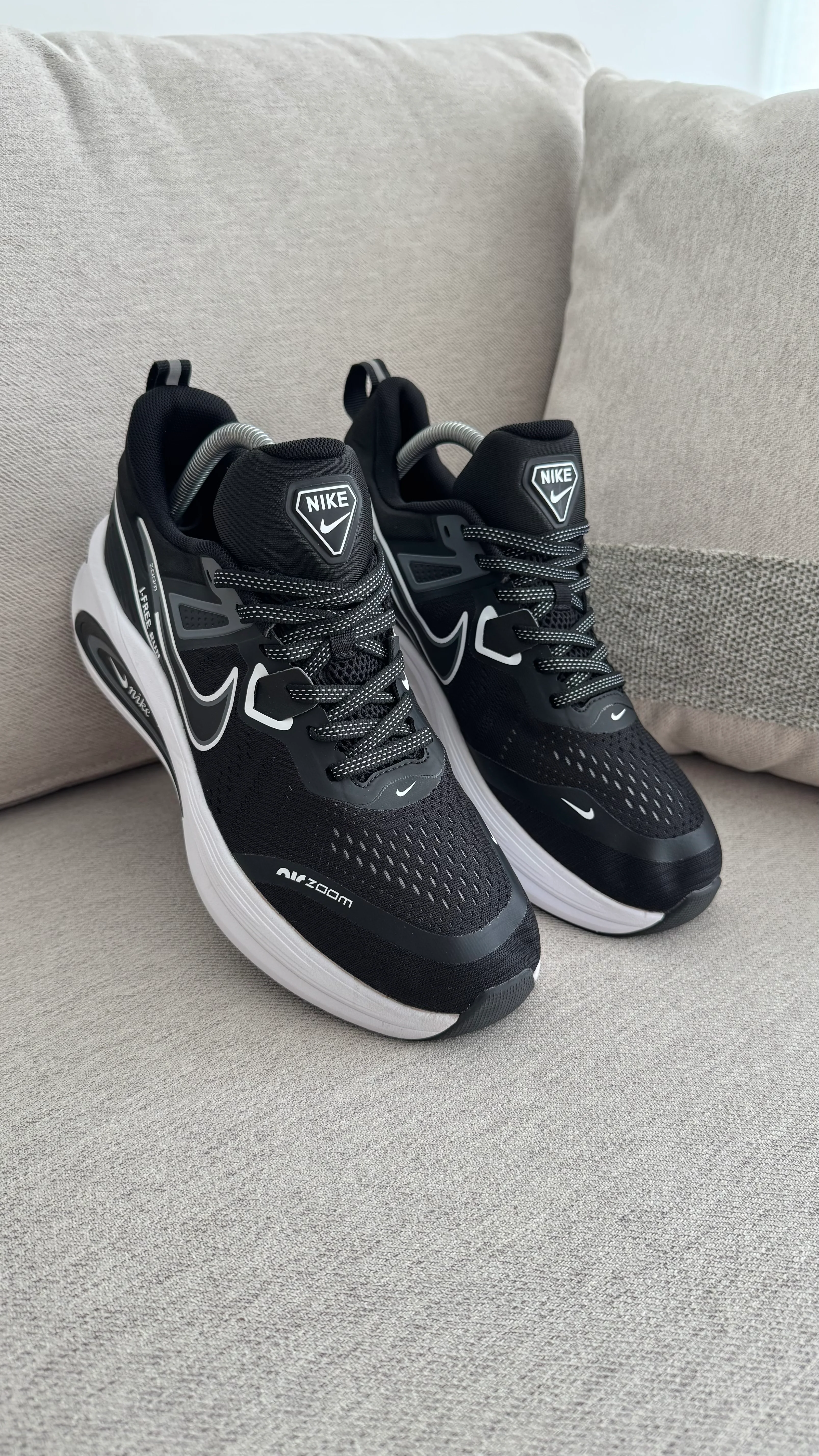 NIKE MAX RUN NEGRO BLANCO - Image 3