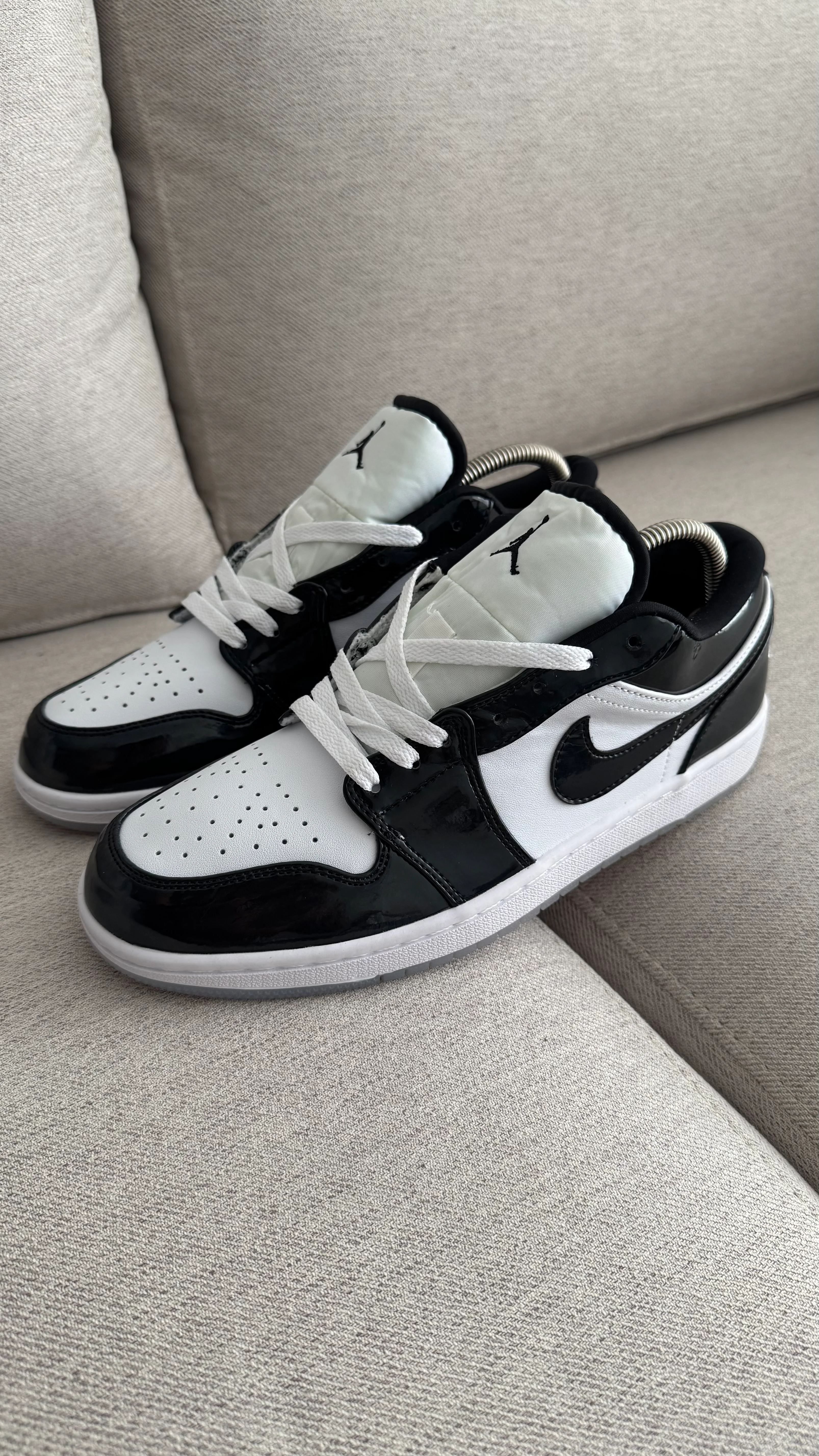NIKE R1 CHAROL LOW JORDAN BLANCO NEGRO - Image 4