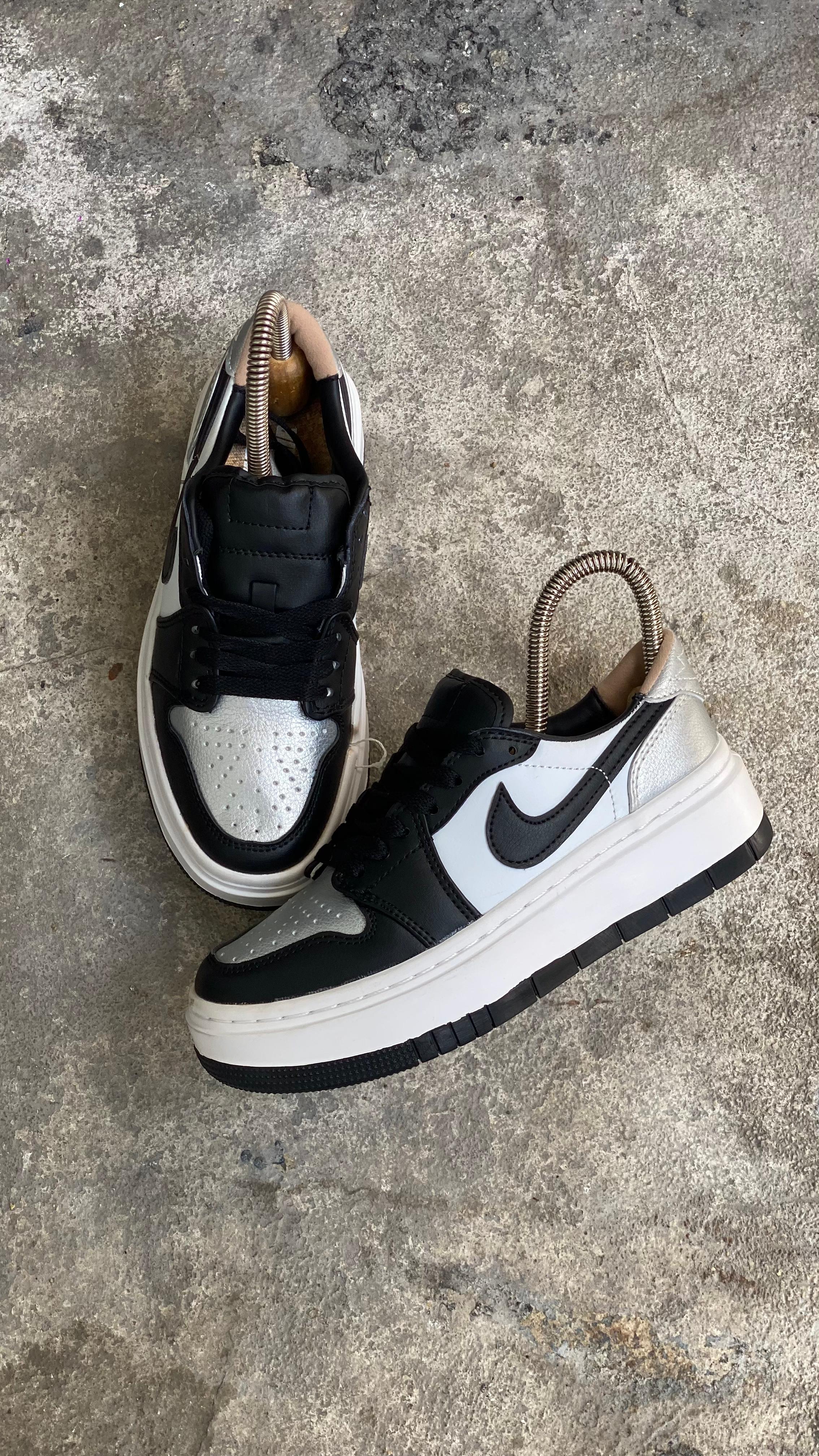 NIKE R1  LOW PLATAFORMA NEGRO PLATA PROMO - Image 3