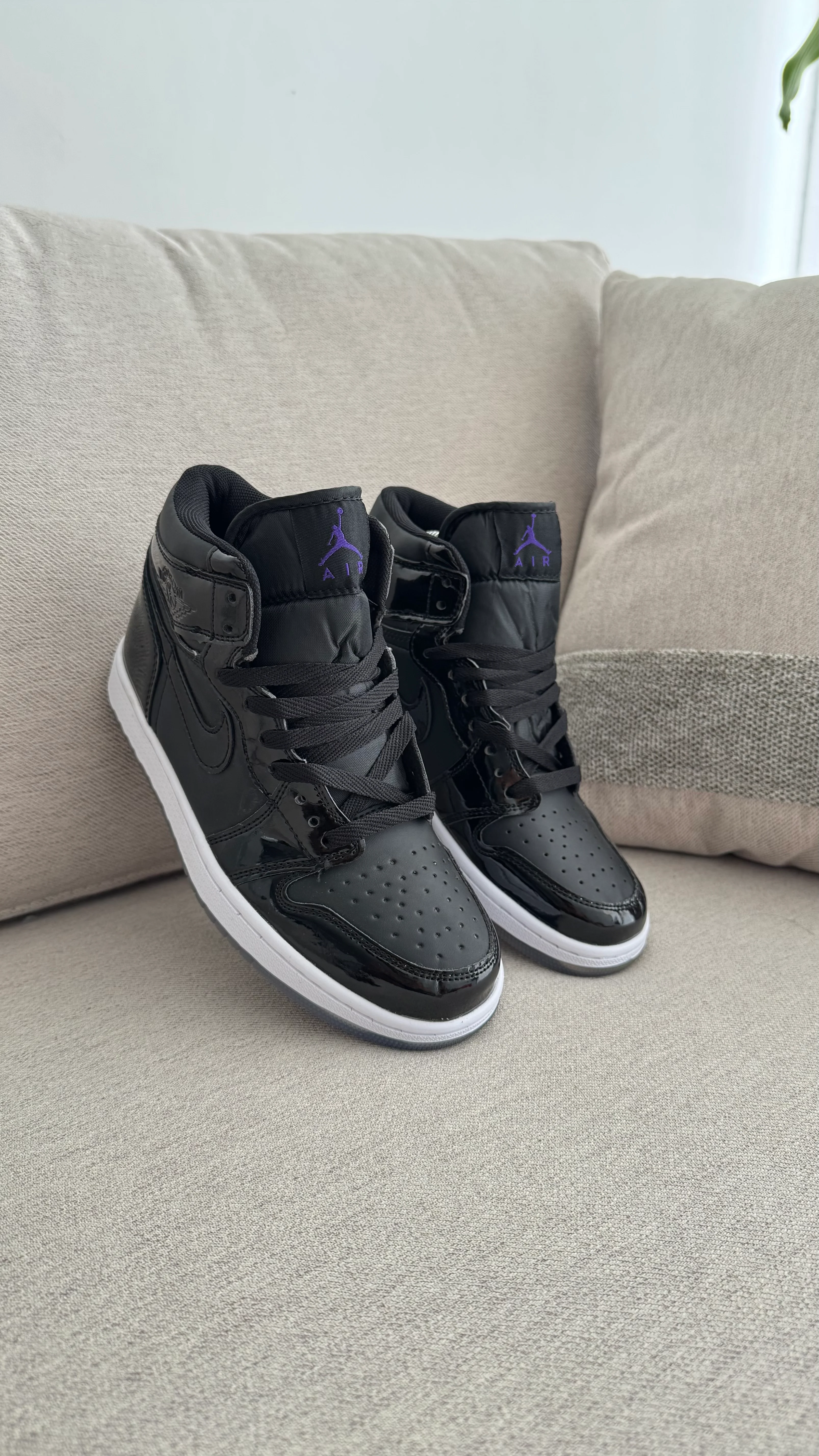 NIKE RETRO 1 BOTA CHAROL NEGRA - Image 6