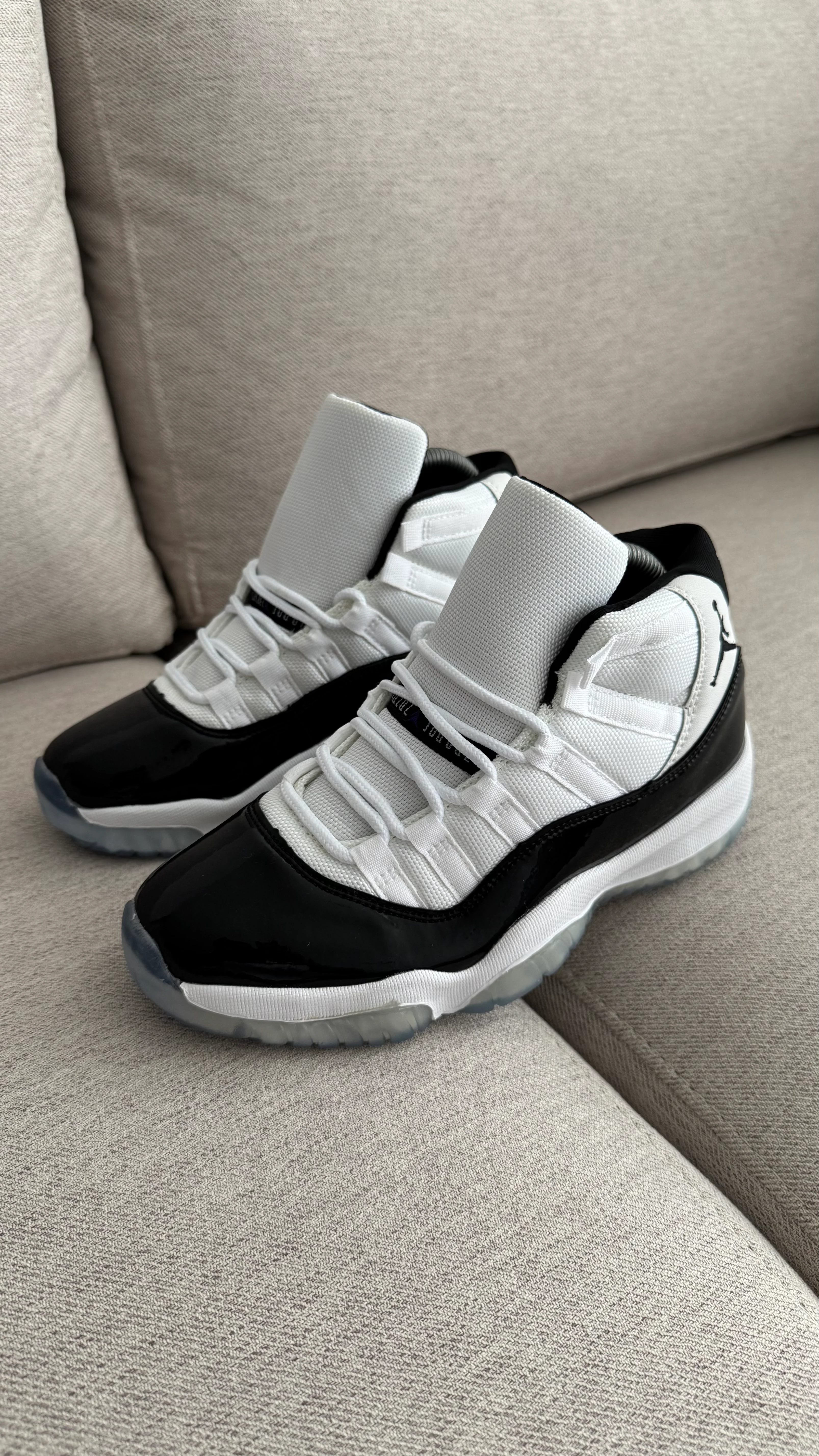 NIKE RETRO 11 BLANCO NEGRO - Image 10