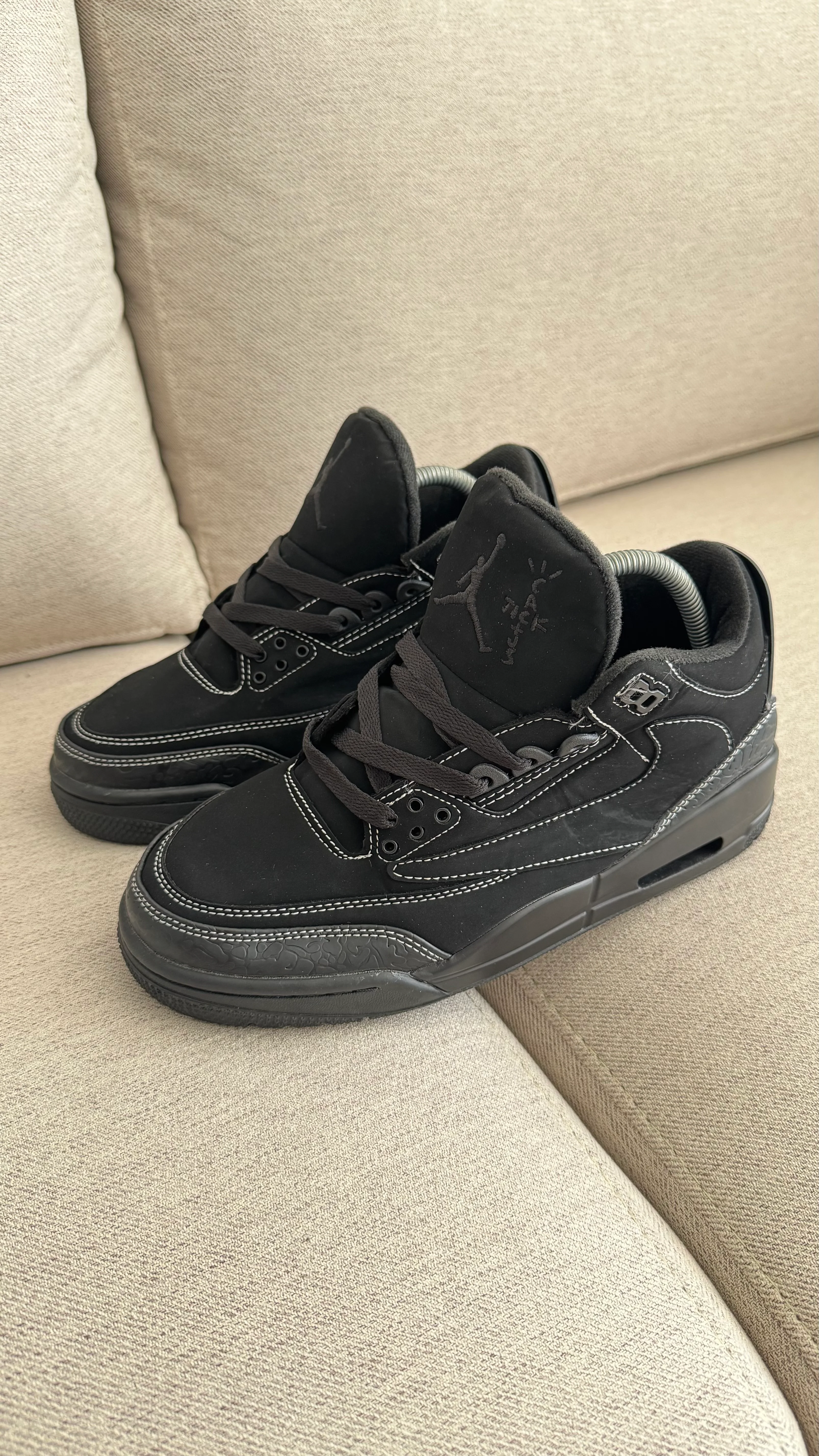 NIKE RETRO 3 TRAVIS NEGRA - Image 4