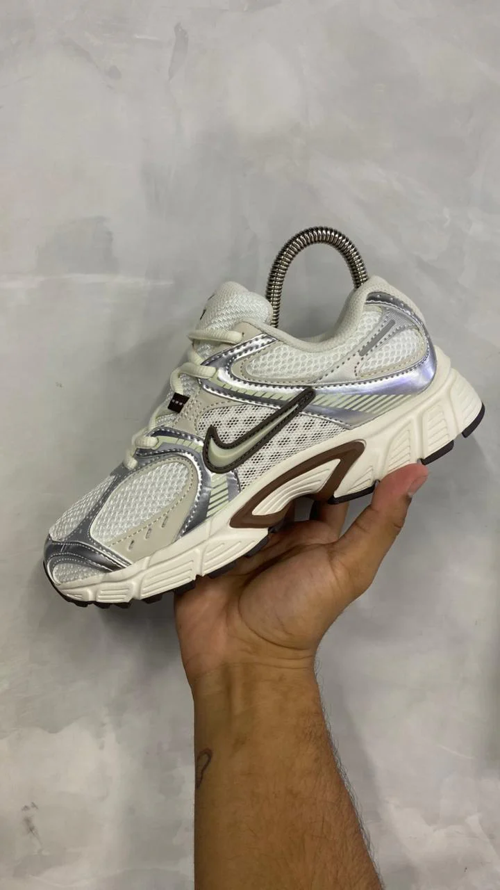 NIKE RNR BLANCO PLATA CAFE - Image 7
