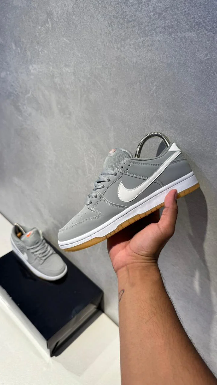 NIKE SB DUNK GRIS BLANCO CAFE - Image 6