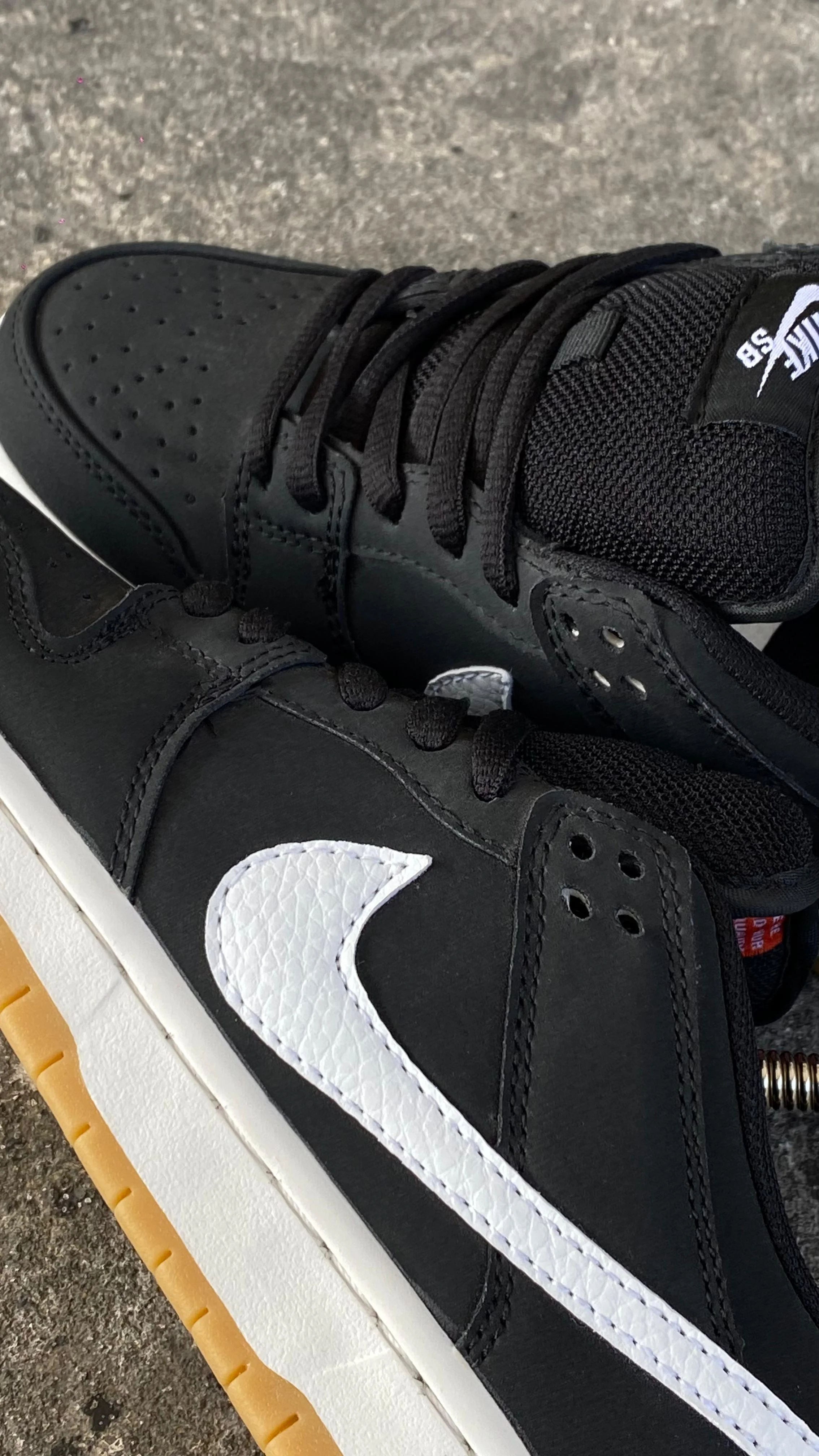 NIKE SB DUNK  NEGRO BLANCO CAFE - Image 3