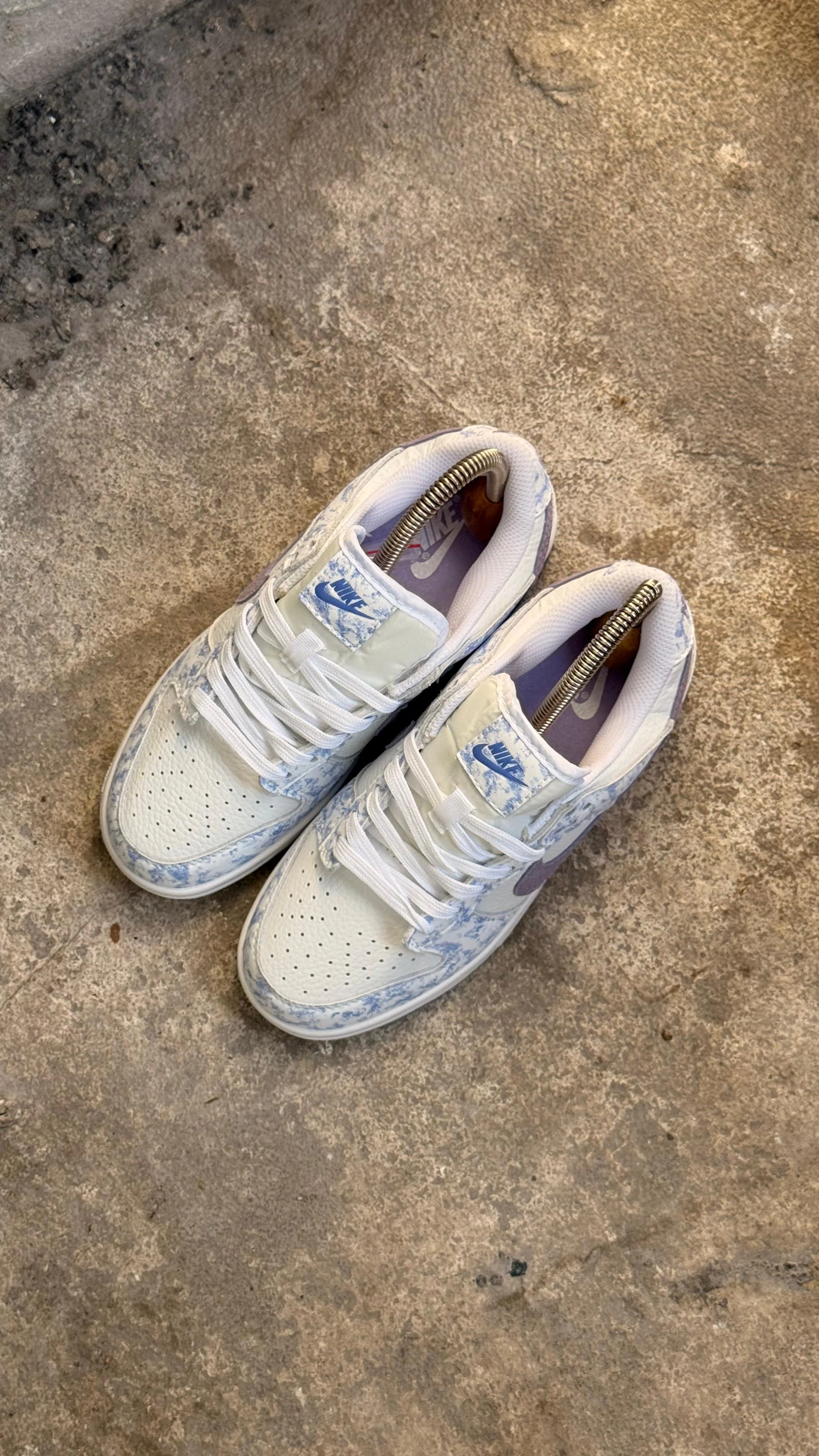 NIKE SB PRELAVADA BLANCO MORADO - Image 2