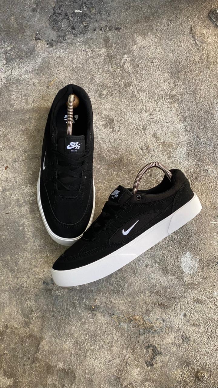 NIKE SB TABLA NEGRO BLANCO - Image 3