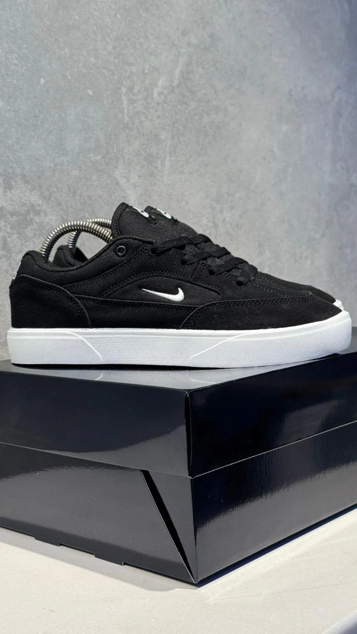 NIKE SB TABLA NEGRO BLANCO - Image 5