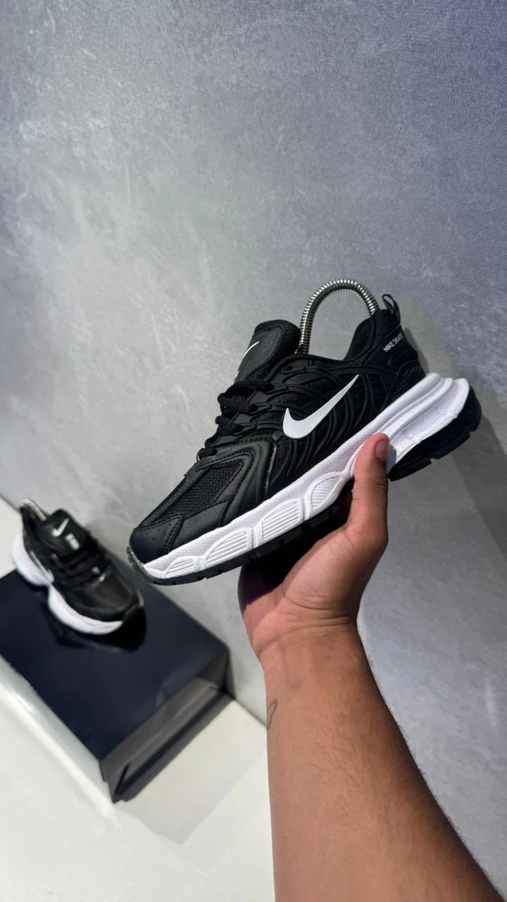 NIKE SKATE NEGRO BLANCO PROMO - Image 4