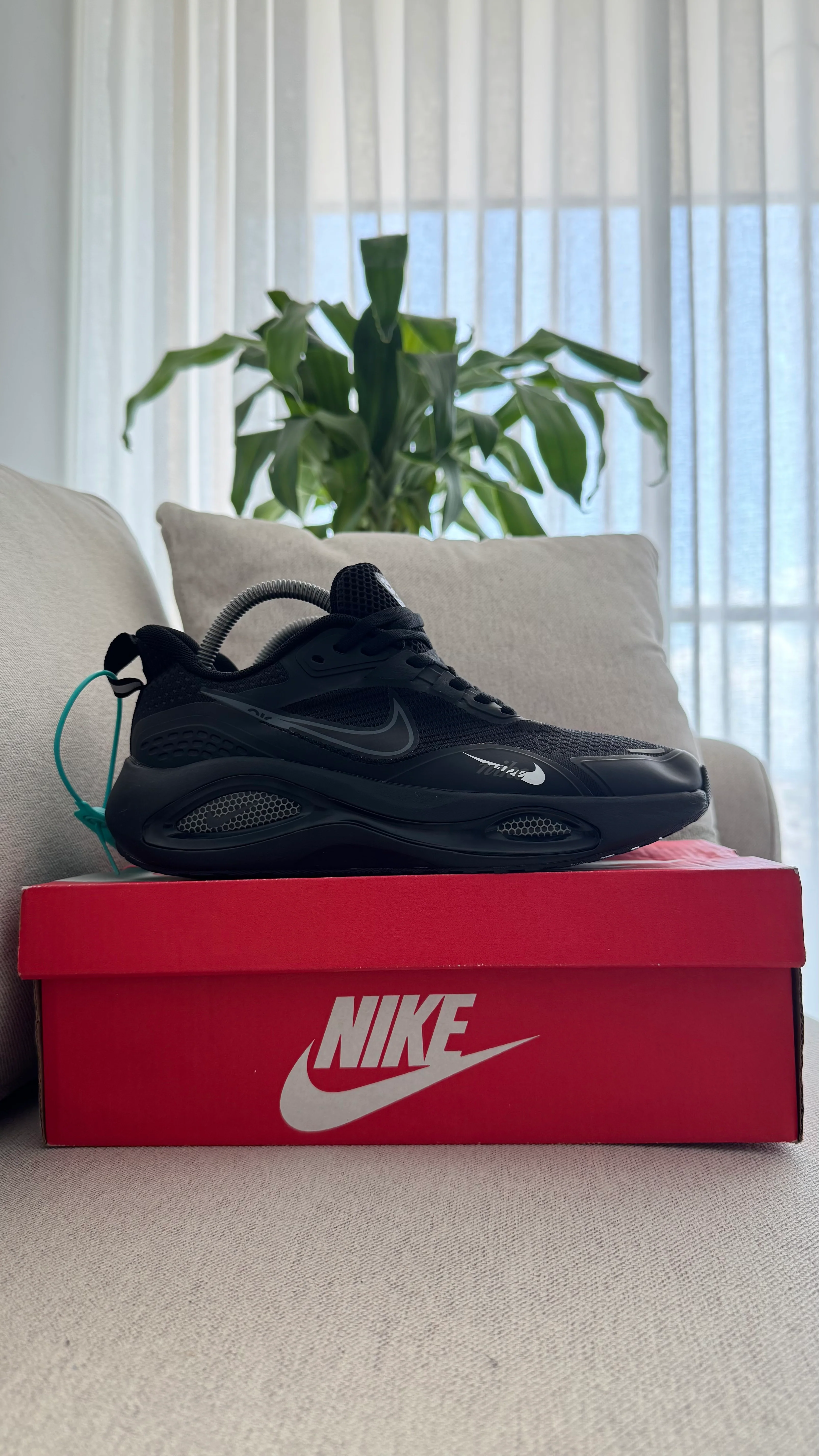 NIKE TENIS NEGRO PROMO - Image 4