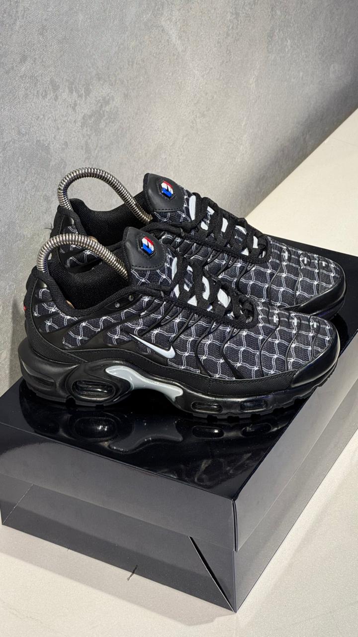 NIKE TN AJEDREZ NEGRO - Image 4