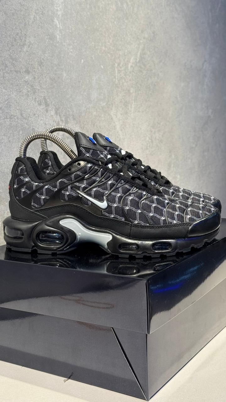NIKE TN AJEDREZ NEGRO - Image 5