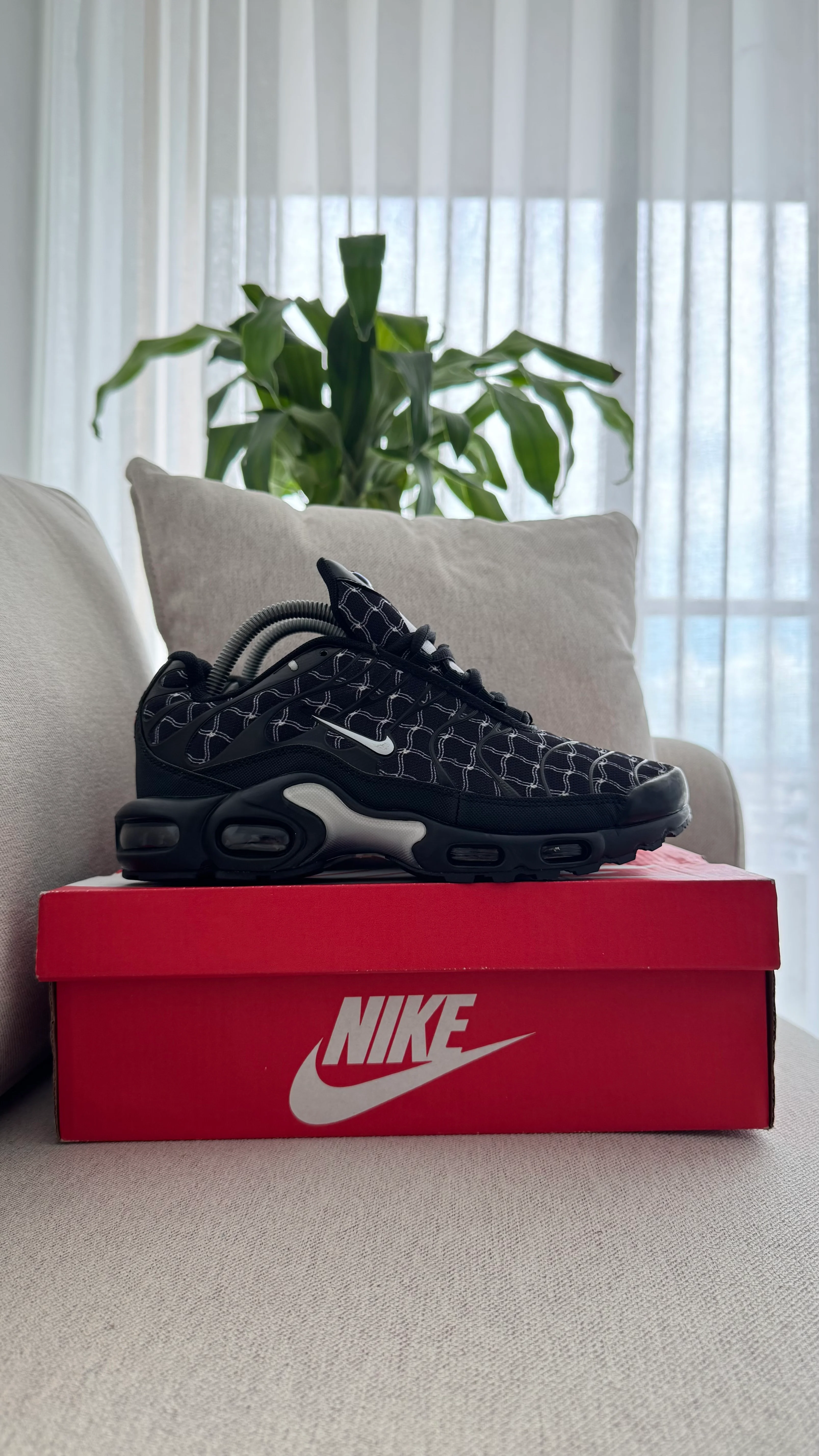 NIKE TN AJEDREZ NEGRO - Image 7