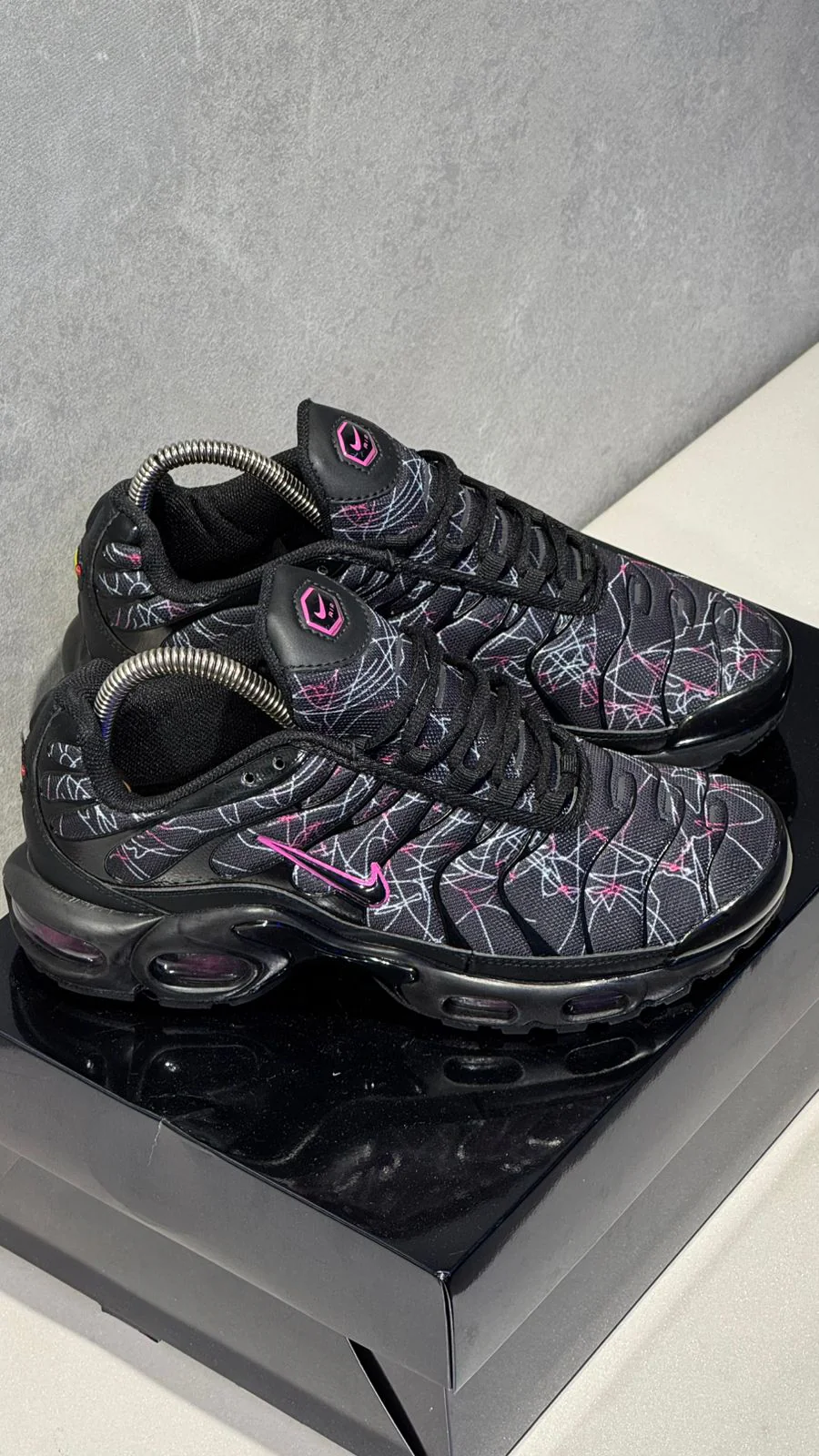 NIKE TN ELECTRICO NEGRO FUCSIA PROMO