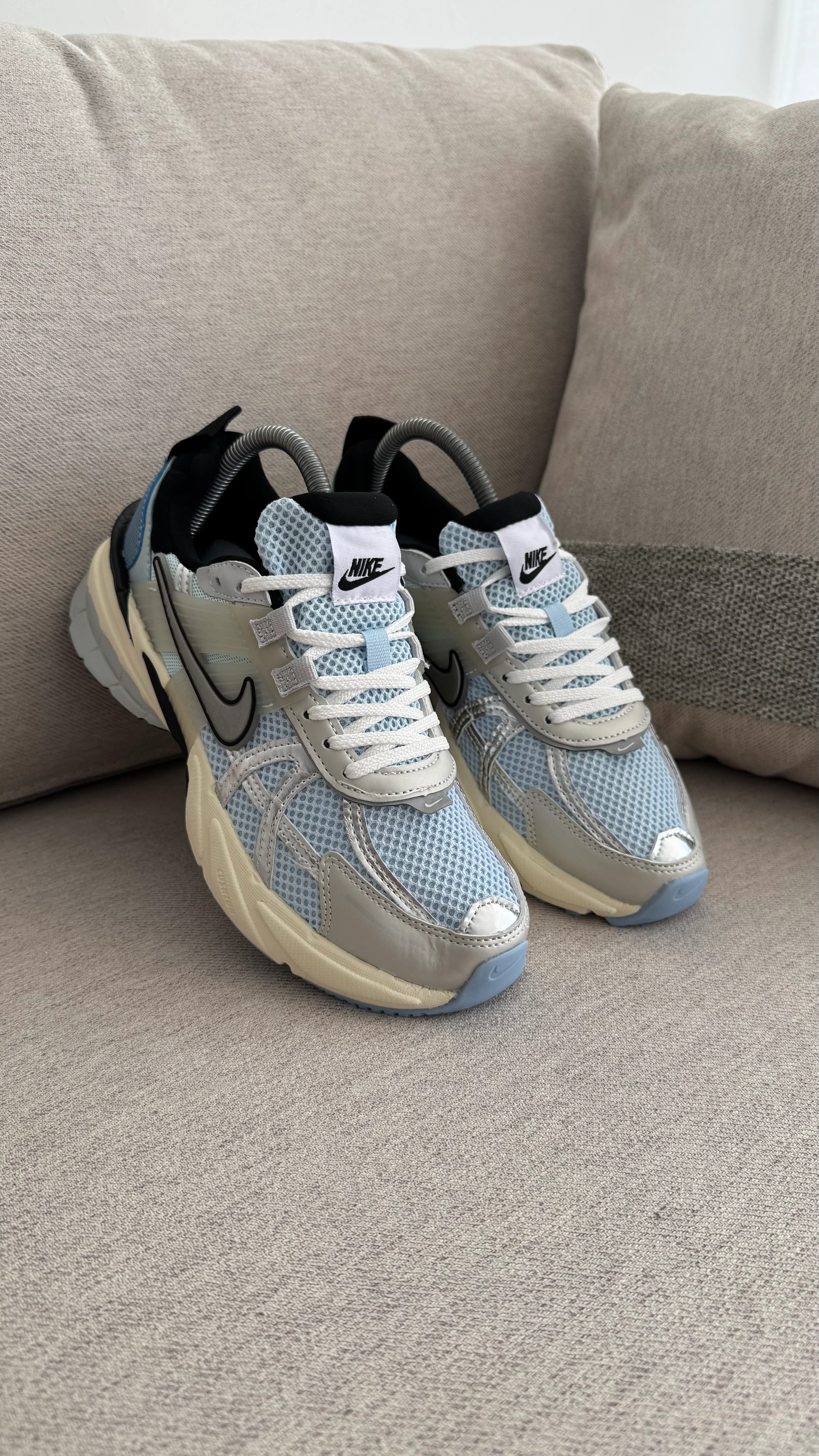 NIKE V2K CELESTE - Image 6