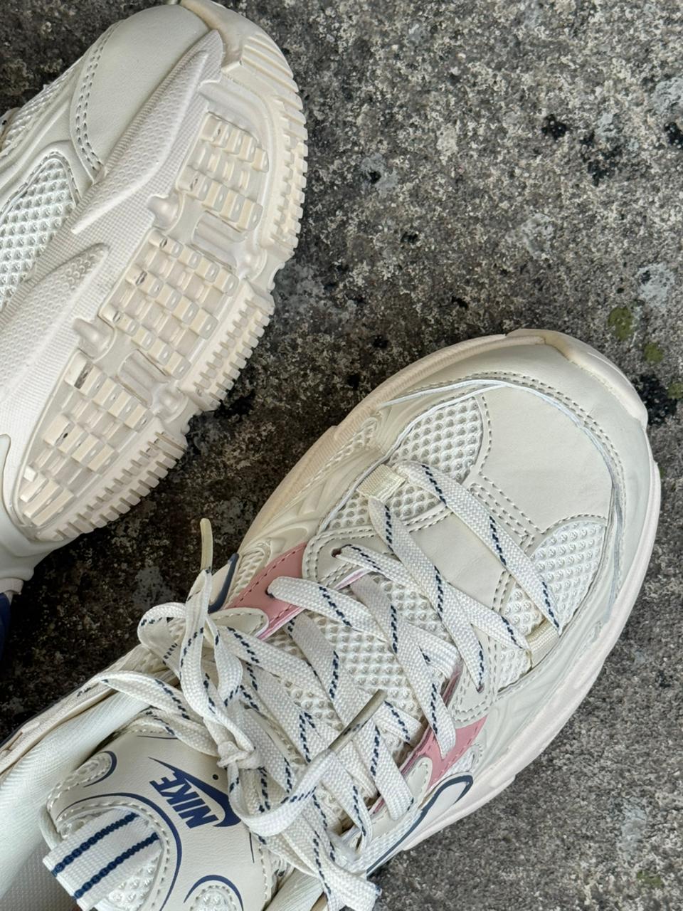 NIKE V3K BEIGE ROSA - Image 3