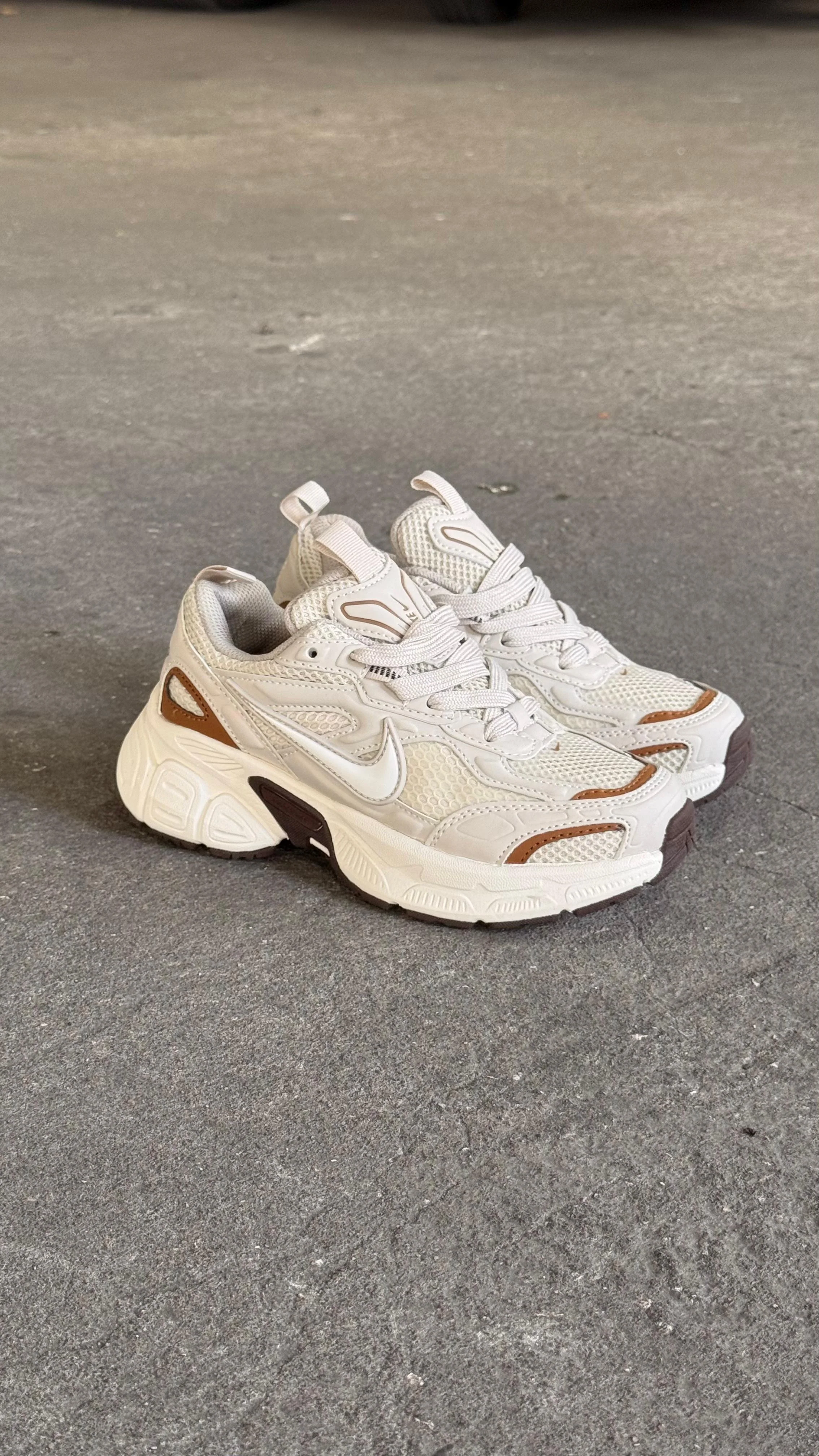 NIKE V3K SKATE BEIGE CAFE