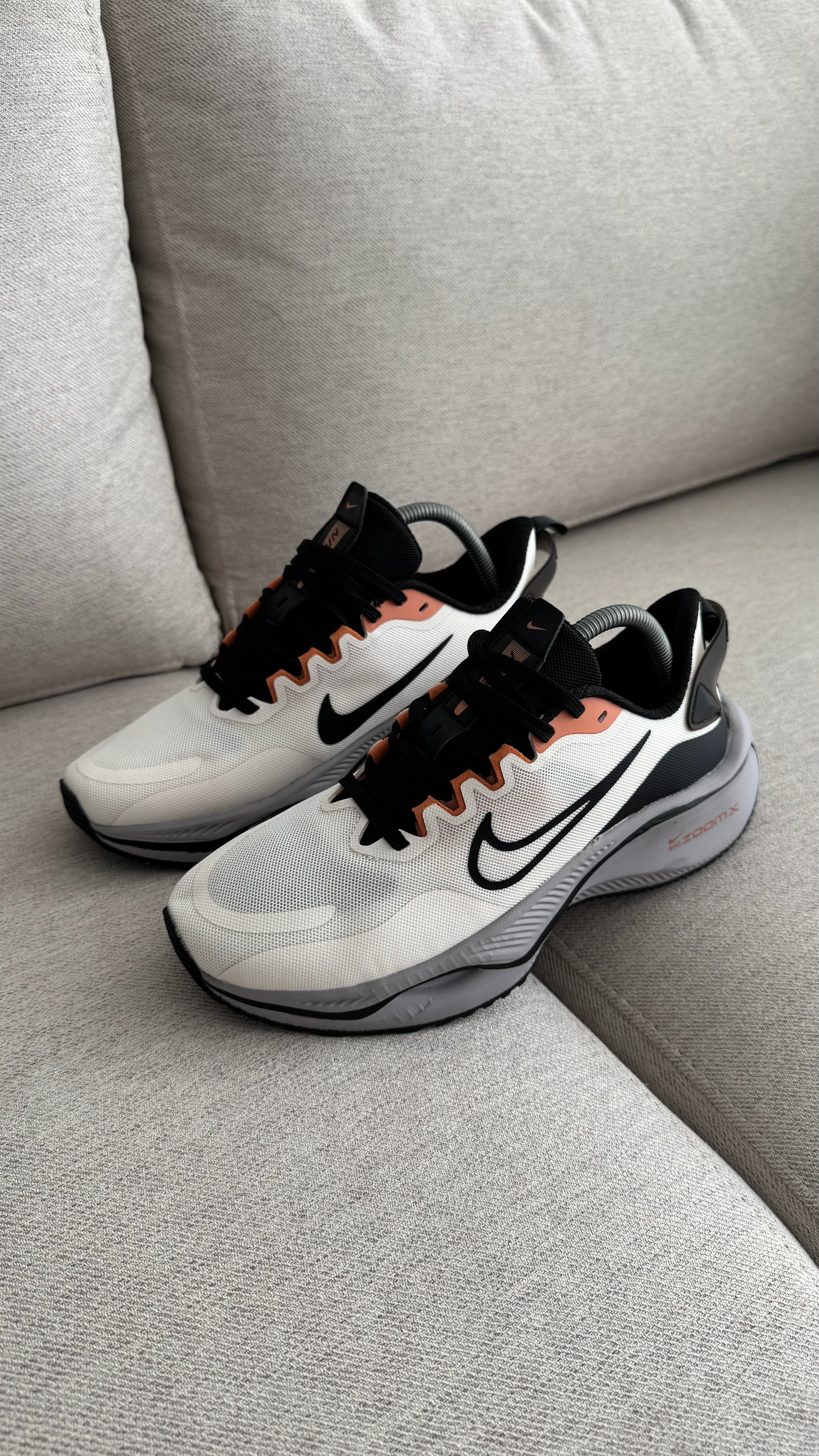 NIKE ZOOM CARITA BLANCO GRIS NEGRO - Image 4