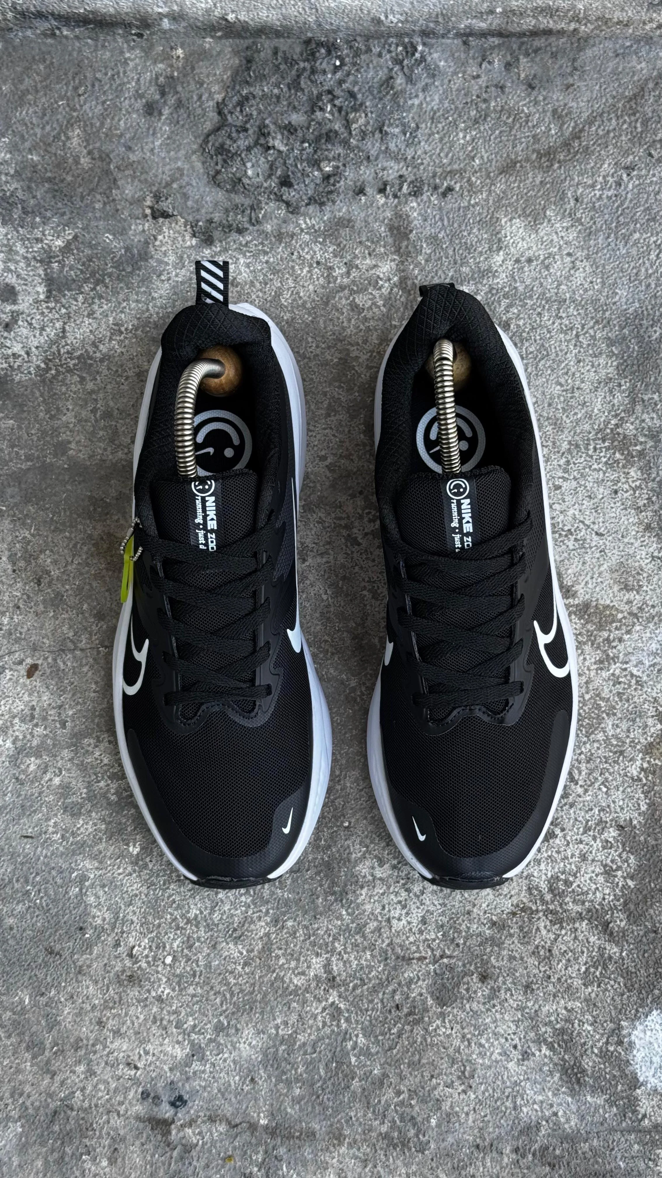 NIKE ZOOM CARITA NEGRO - Image 2