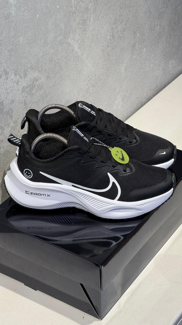 NIKE ZOOM CARITA NEGRO - Image 4