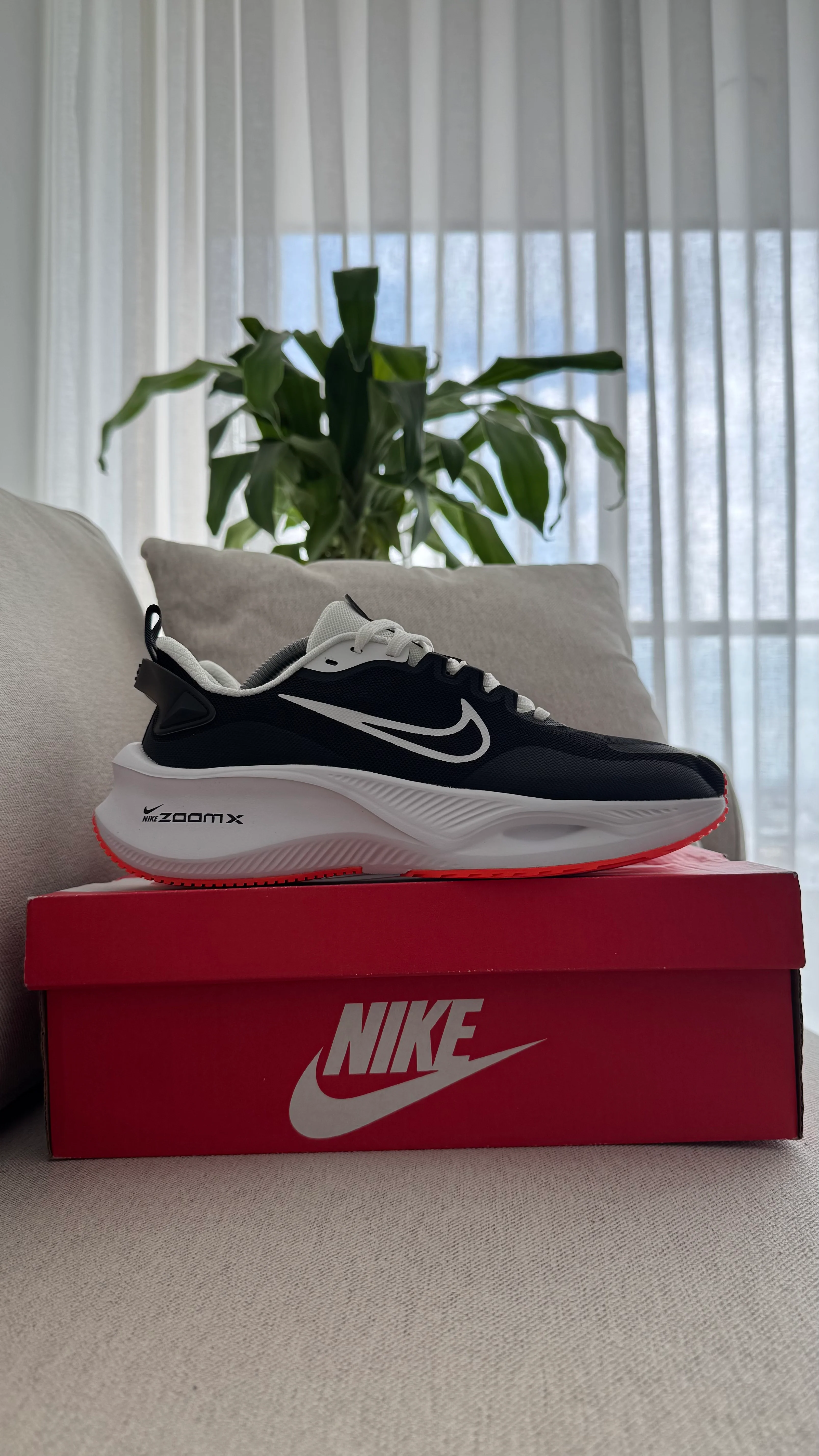 NIKE ZOOM CARITA NEGRO BLANCO SALMON PROMO - Image 4