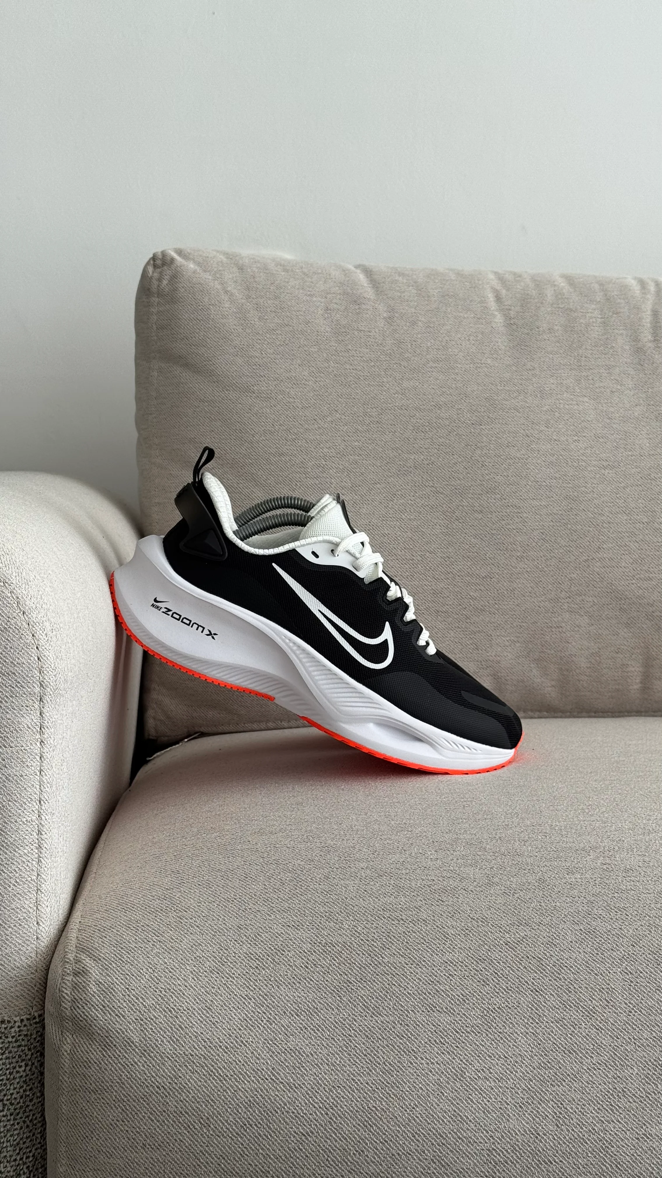 NIKE ZOOM CARITA NEGRO BLANCO SALMON PROMO - Image 5
