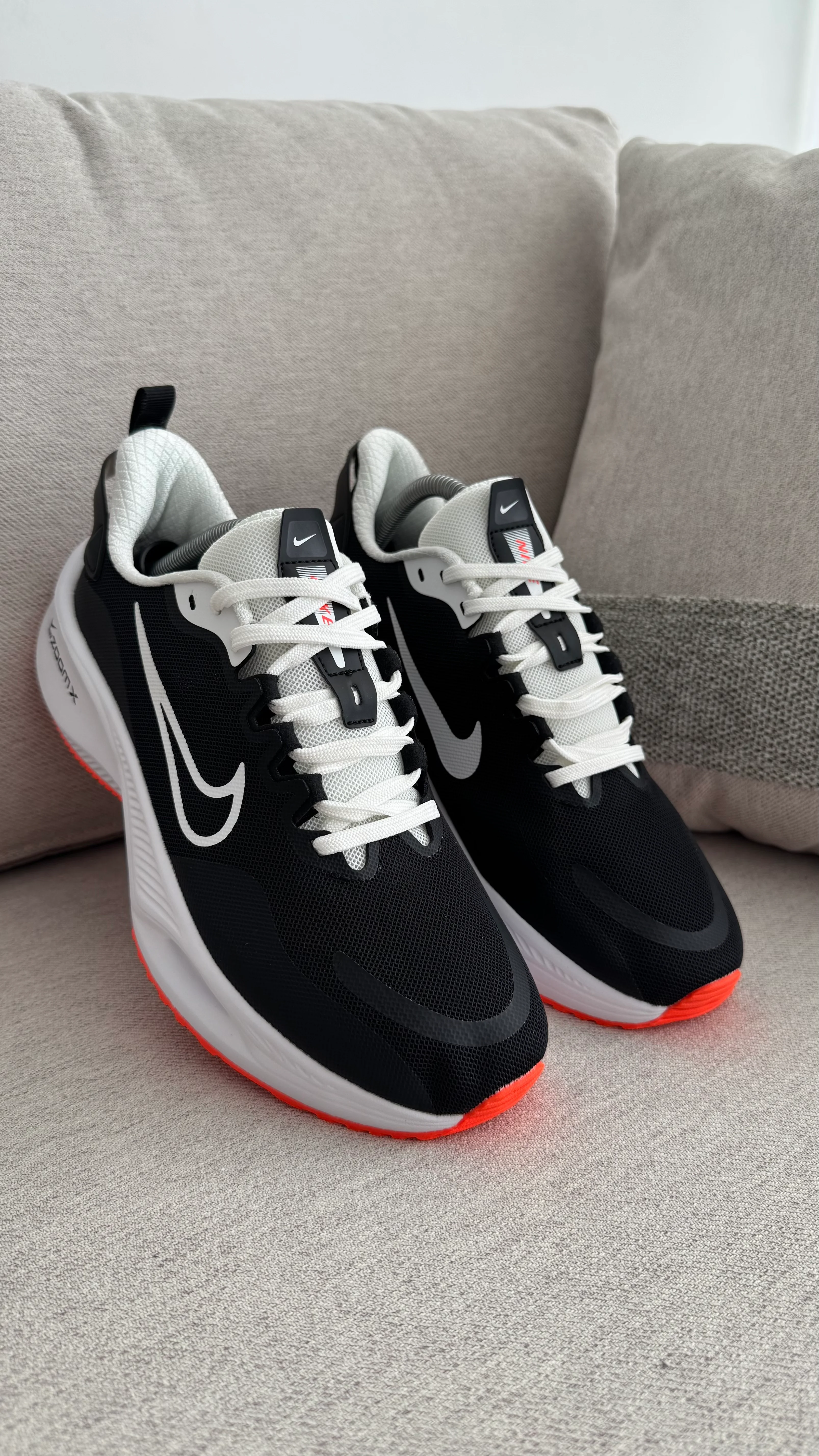 NIKE ZOOM CARITA NEGRO BLANCO SALMON PROMO - Image 6