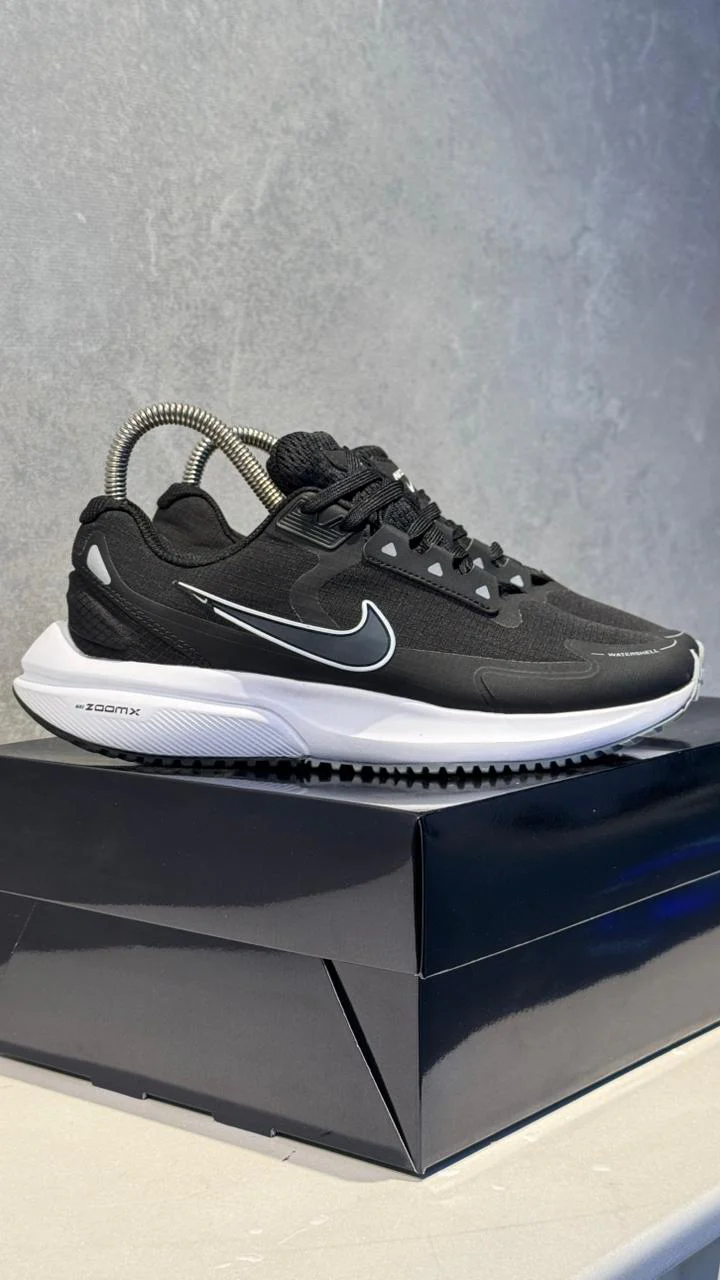 NIKE ZOOM NEGRO CHULO BLANCO PROMO - Image 2