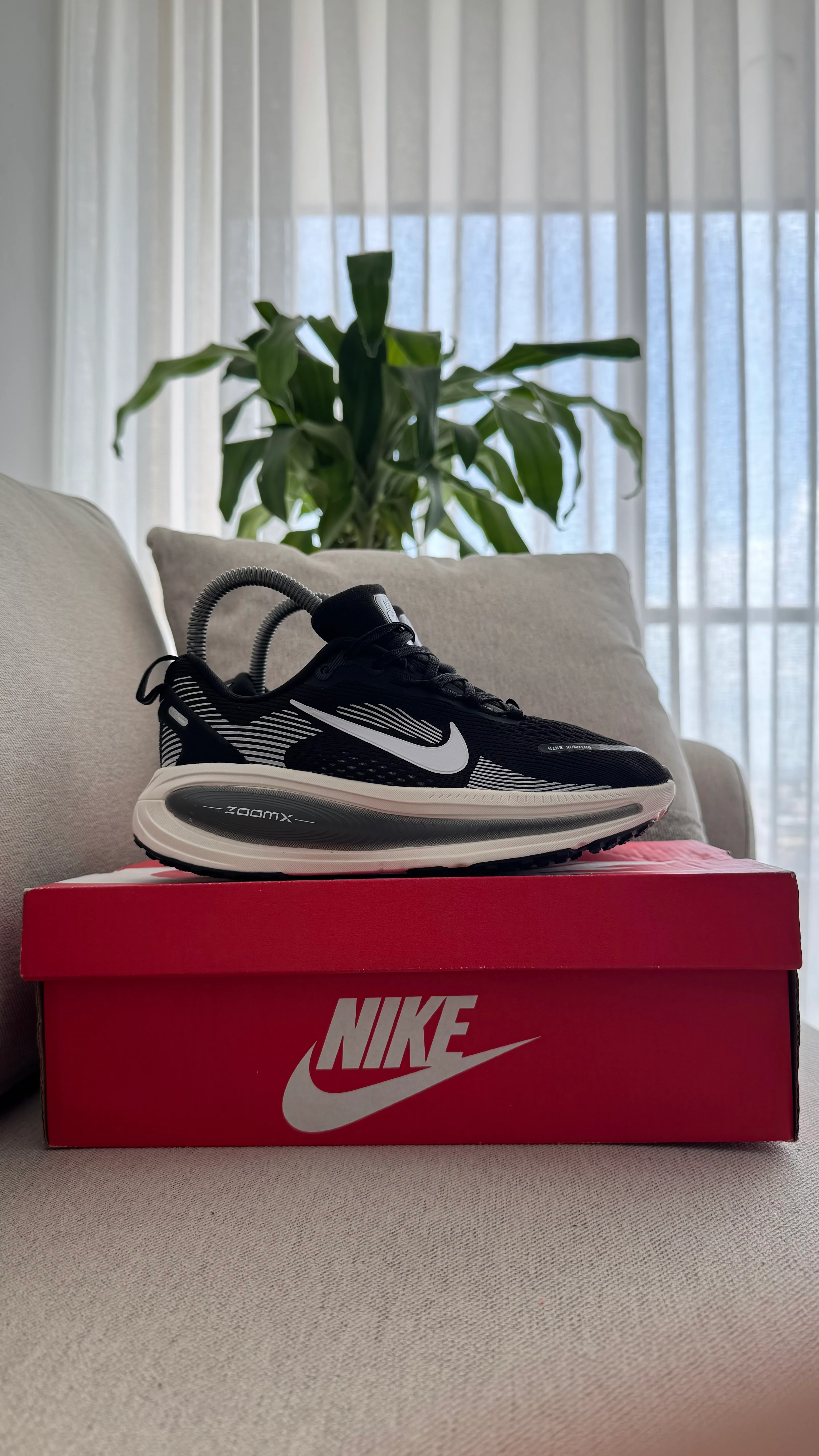 NIKE ZOOM X NEGRO BLANCO - Image 5