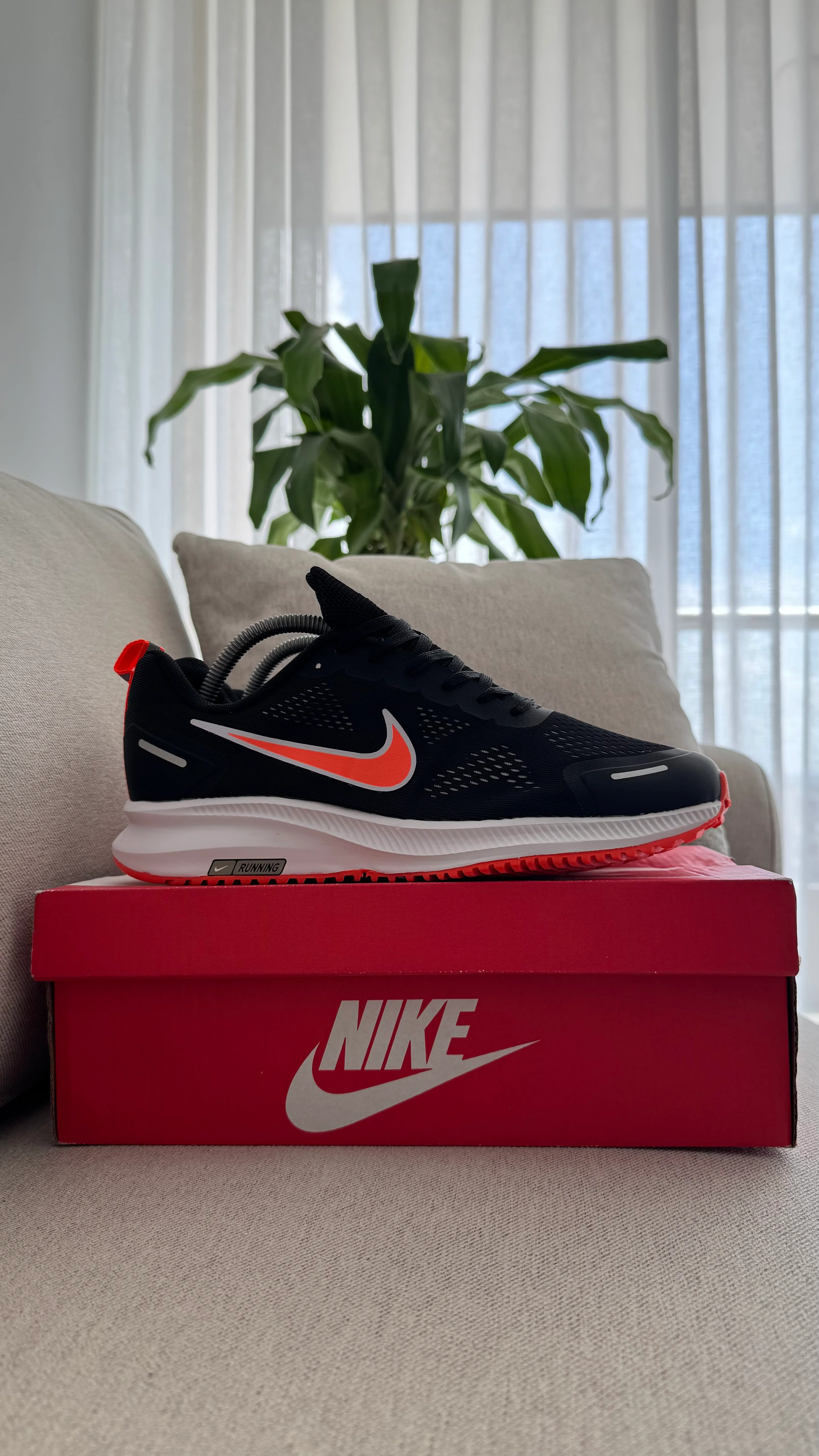 NIKE ZOON RUNNING NEGRO NARANJA - Image 7