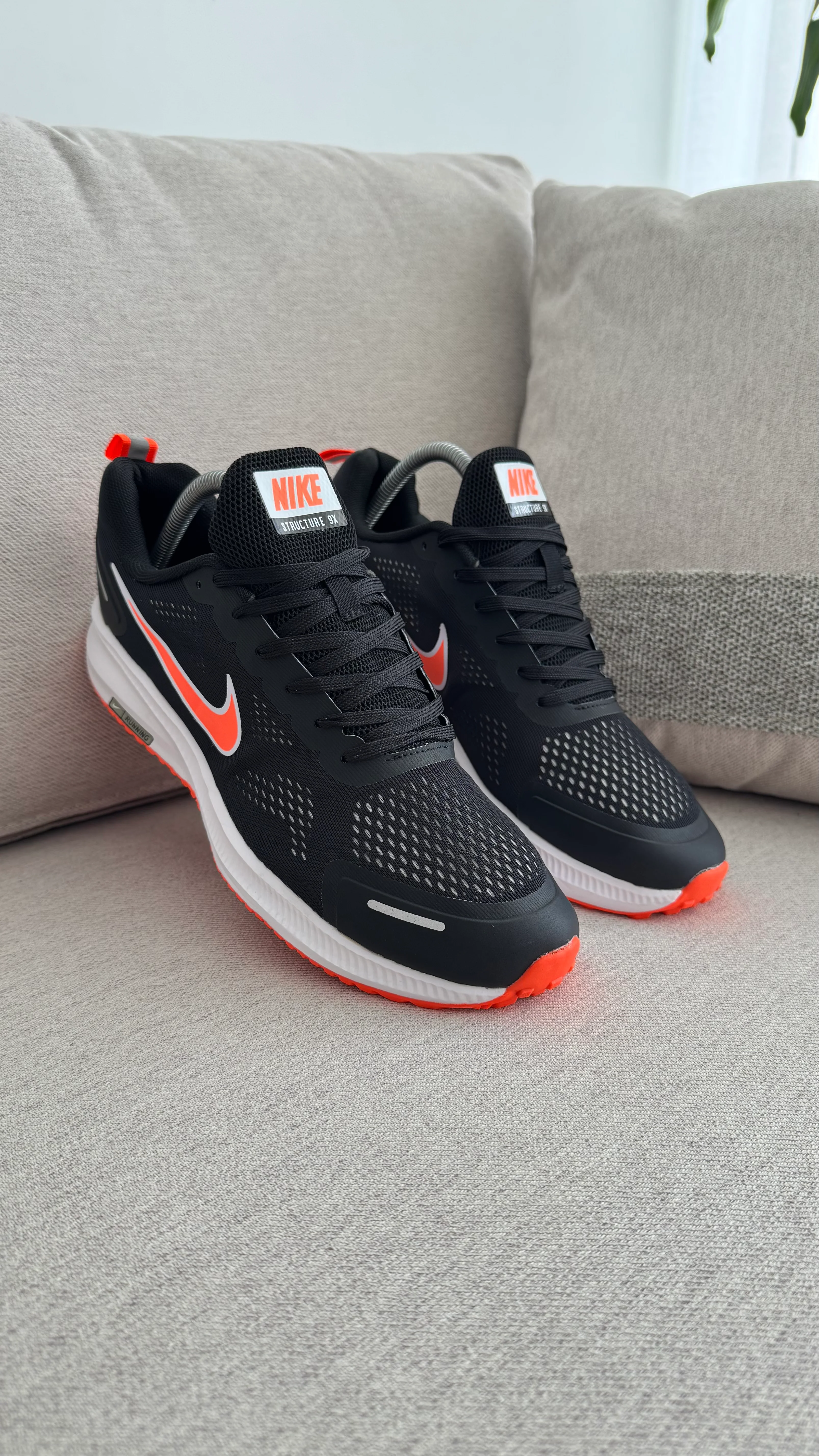 NIKE ZOON RUNNING NEGRO NARANJA - Image 9