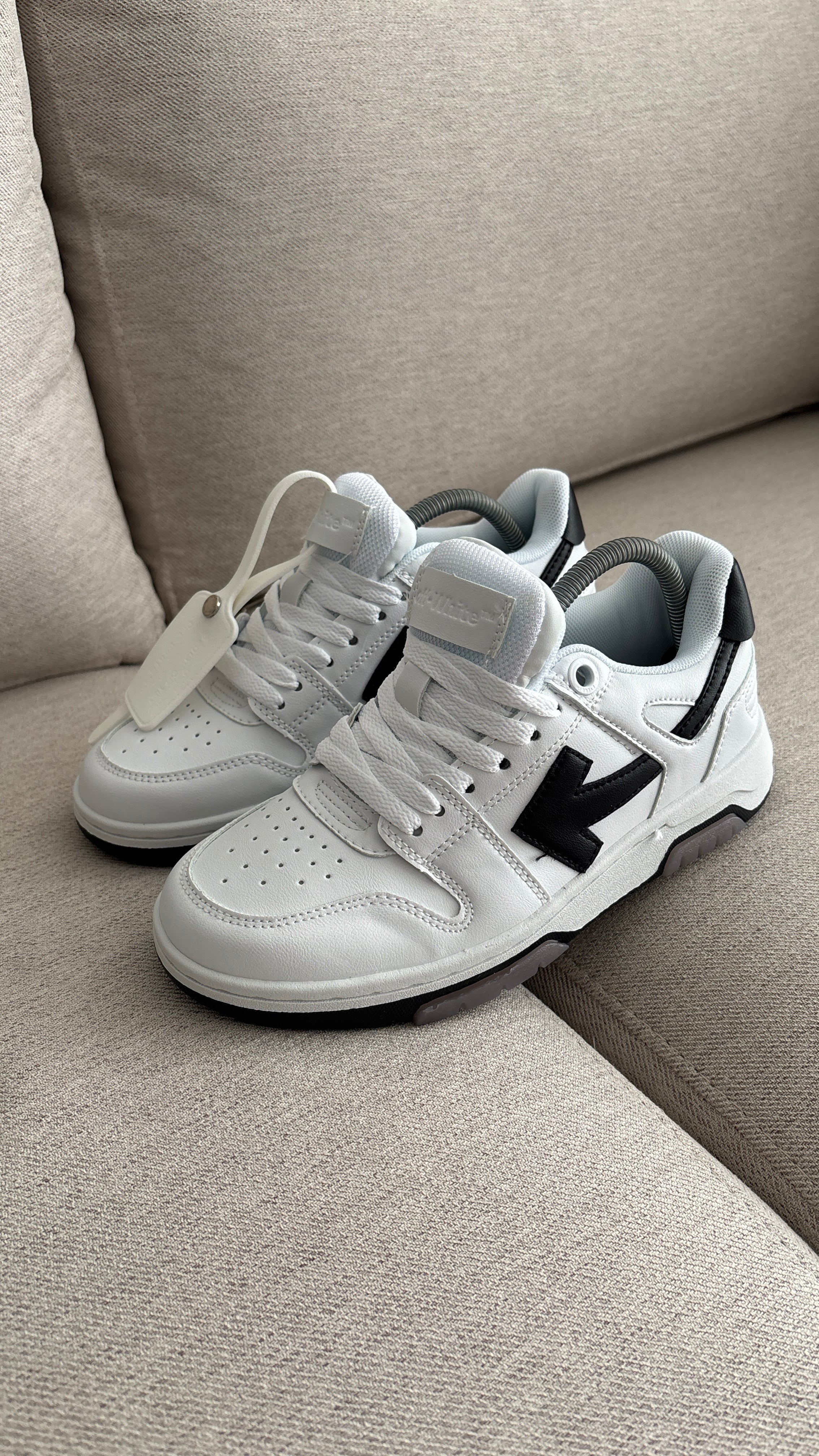 OFF WHITE BLANCO NEGRO - Image 10