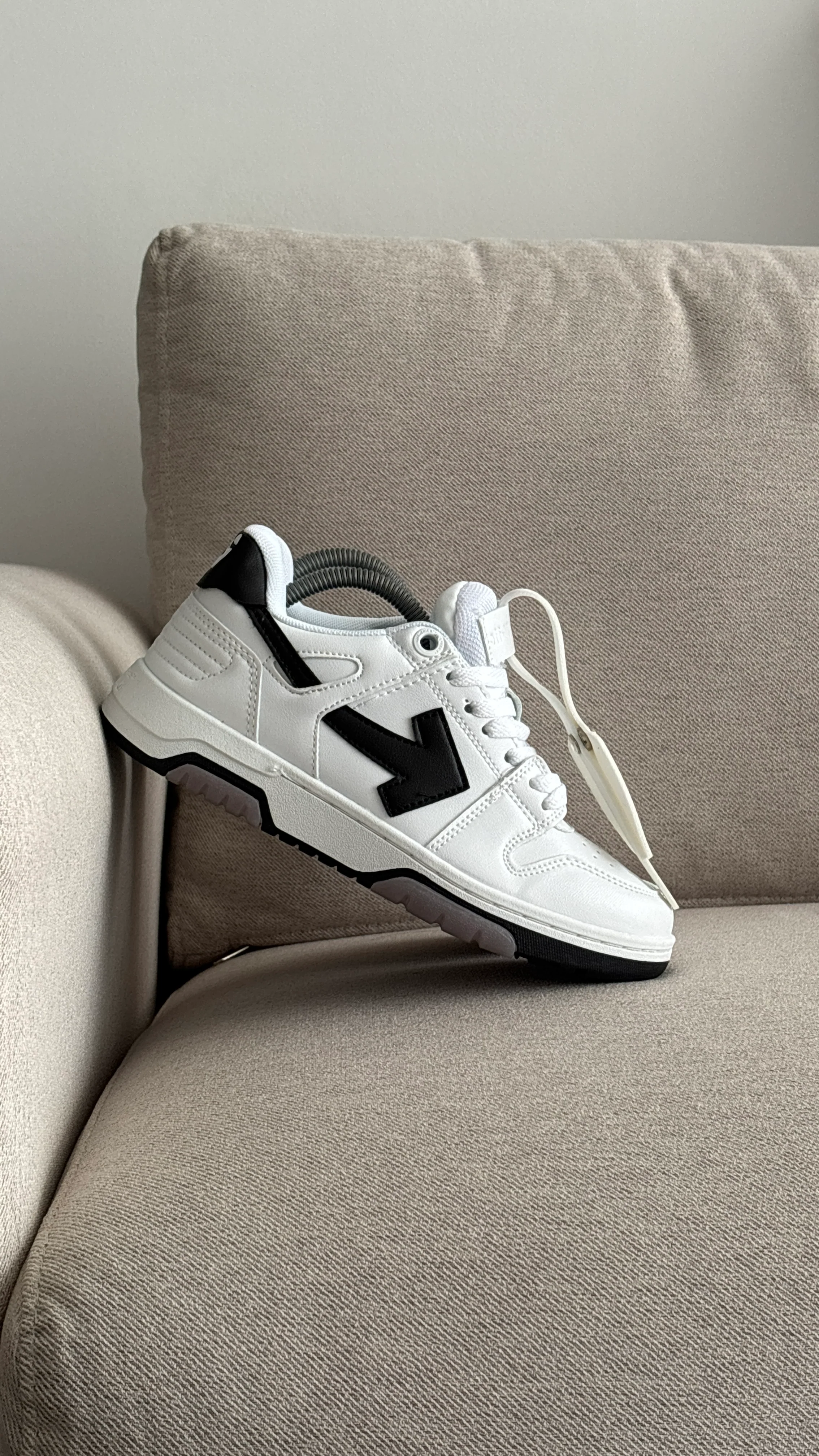 OFF WHITE BLANCO NEGRO - Image 8
