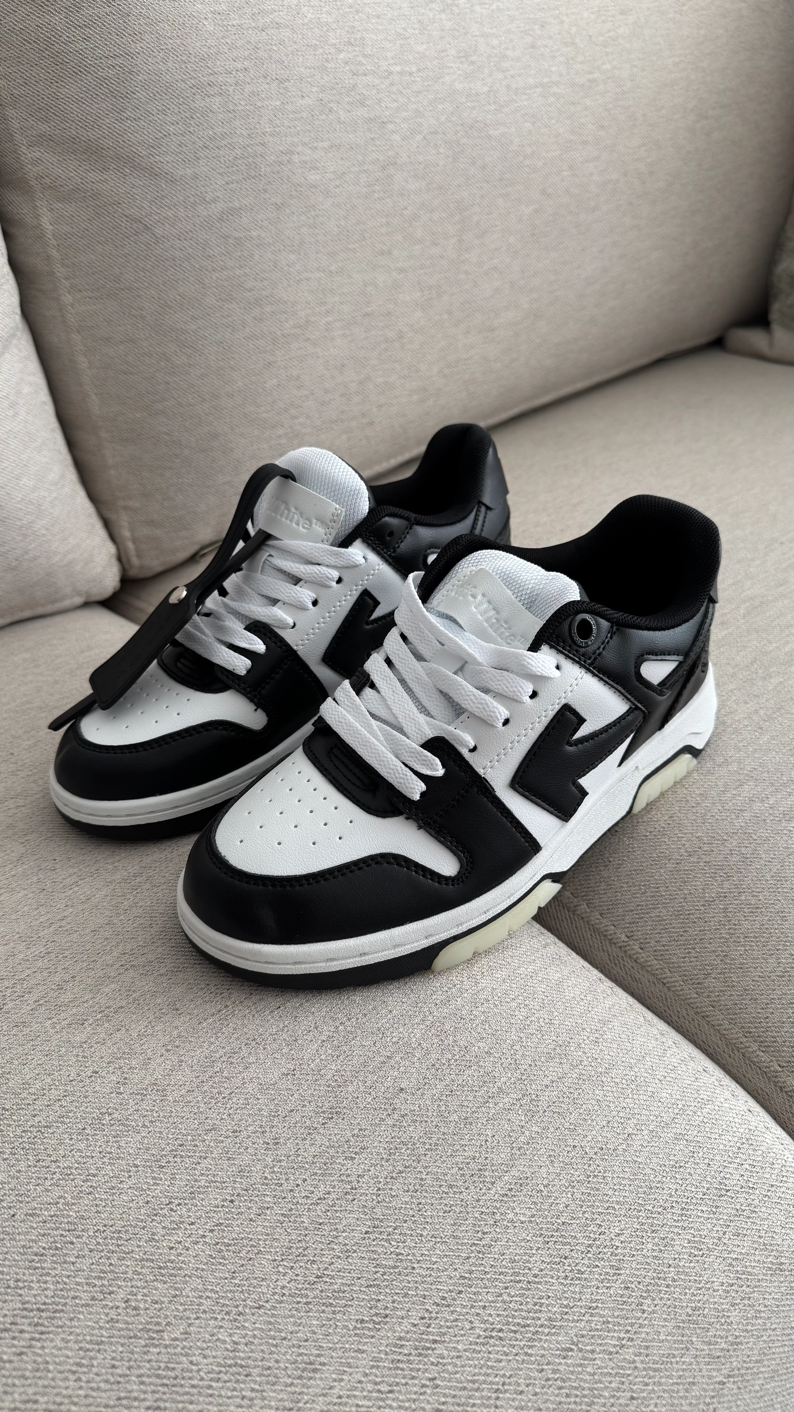 OFF WHITE NEGRO BLANCO - Image 4