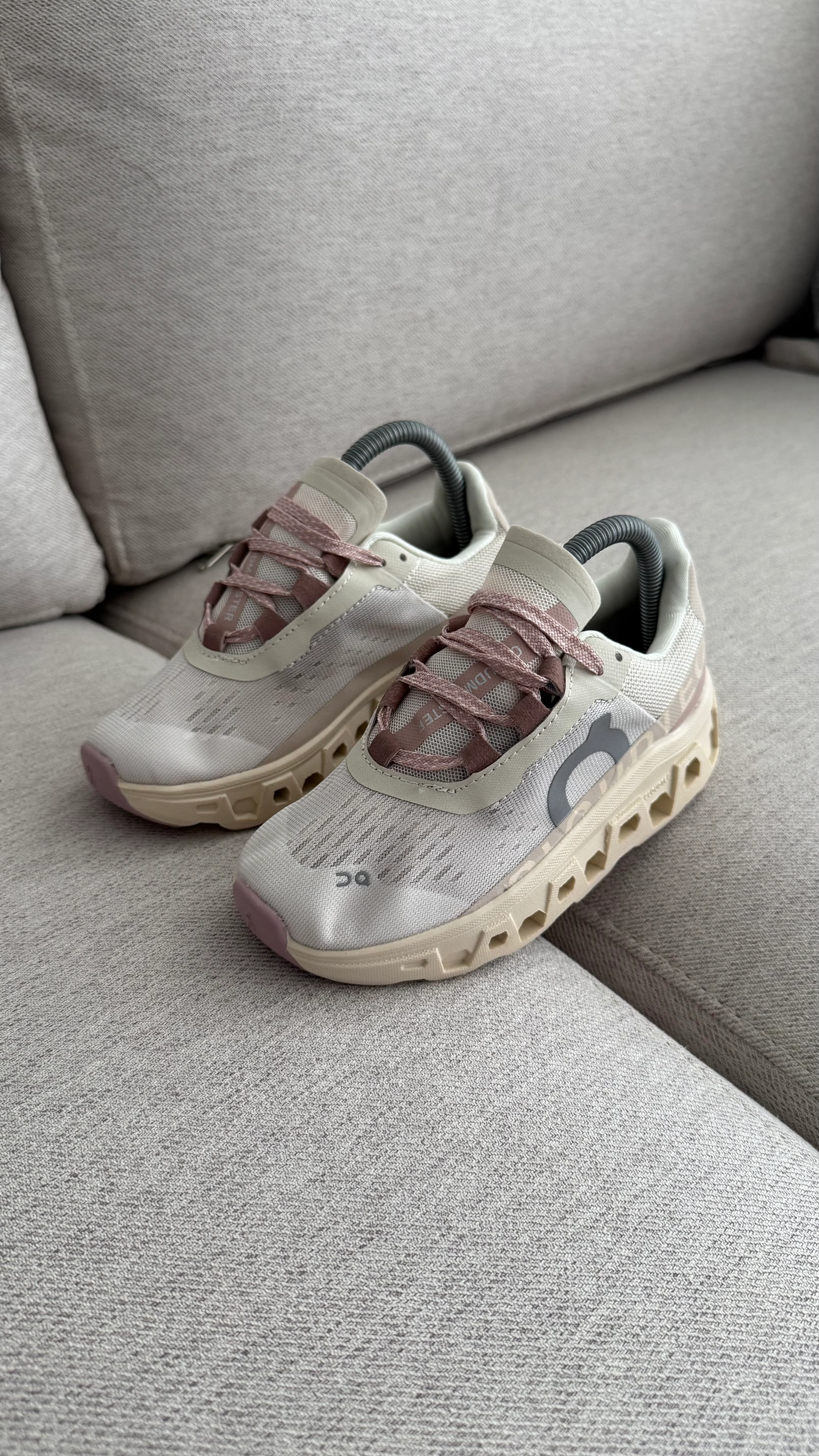 ON CLOUTEC BEIGE ROSA NIÑOS - Image 10