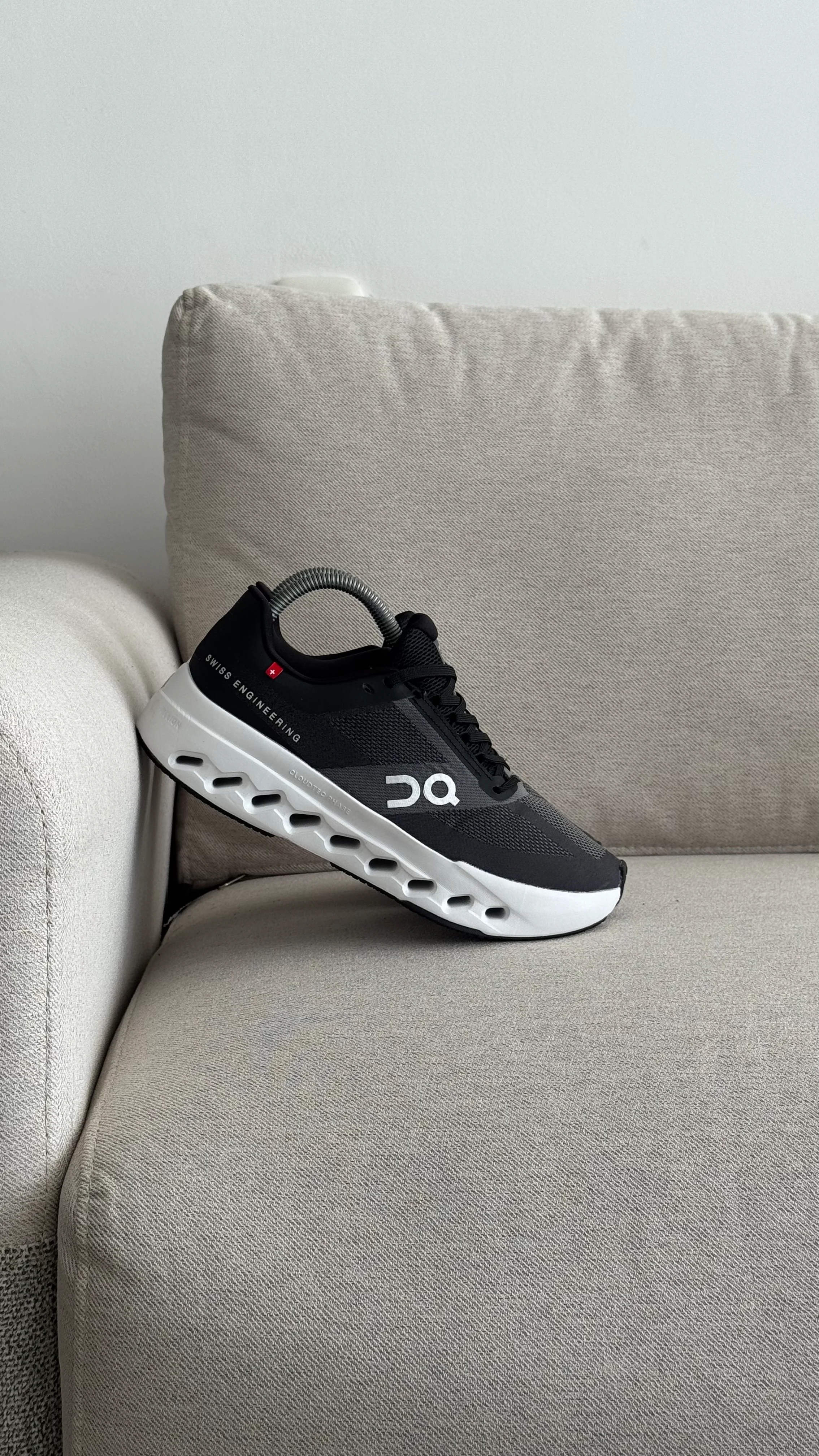 ON RUNNING NEGRO BLANCO - Image 6