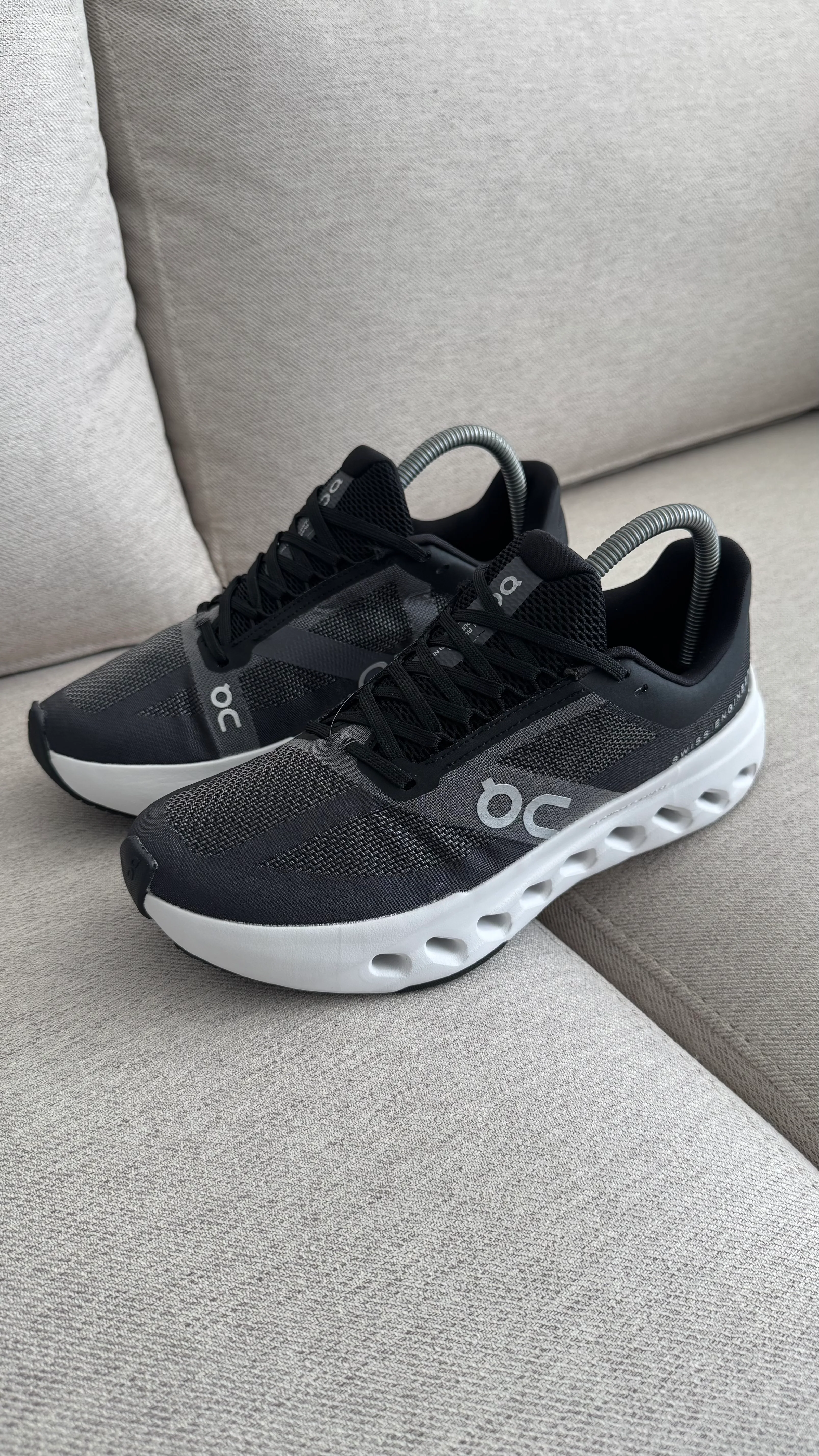 ON RUNNING NEGRO BLANCO - Image 8