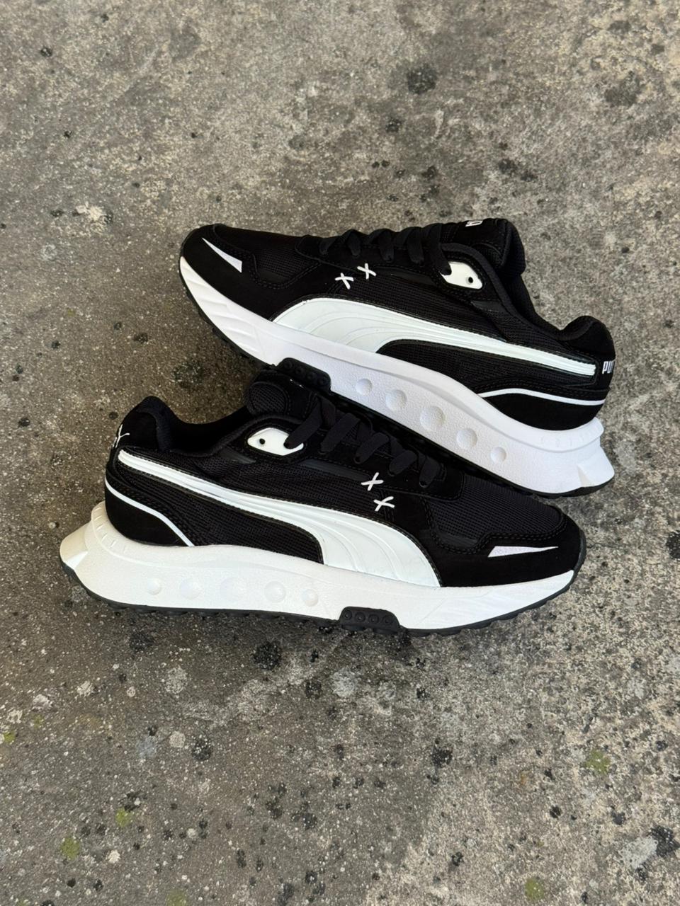 PUMA NEYMAR TELA NEGRO BLANCO - Image 2