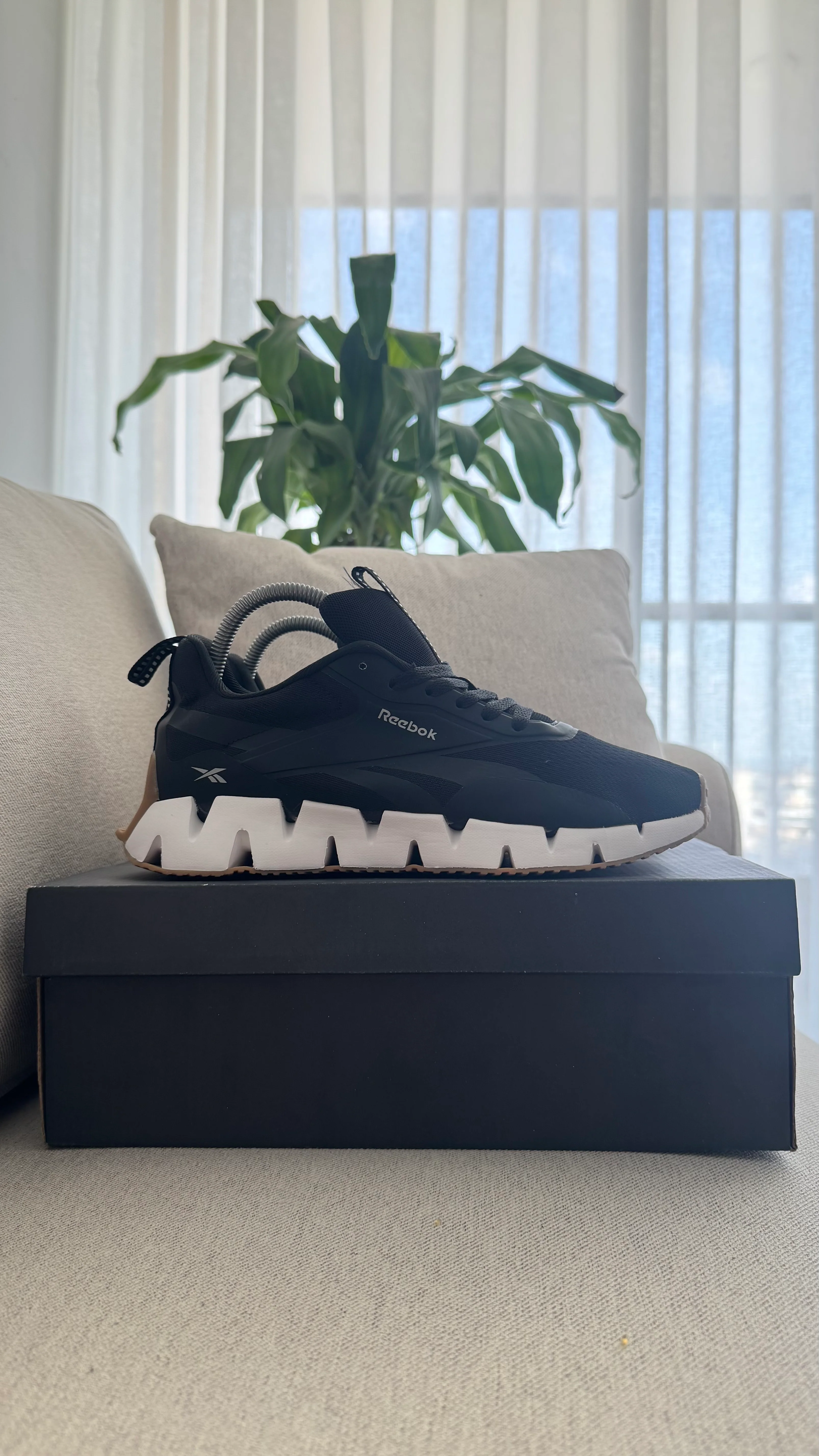 REEBOK ZIG NEGRO SUELA DE BOLLO PROMO - Image 4