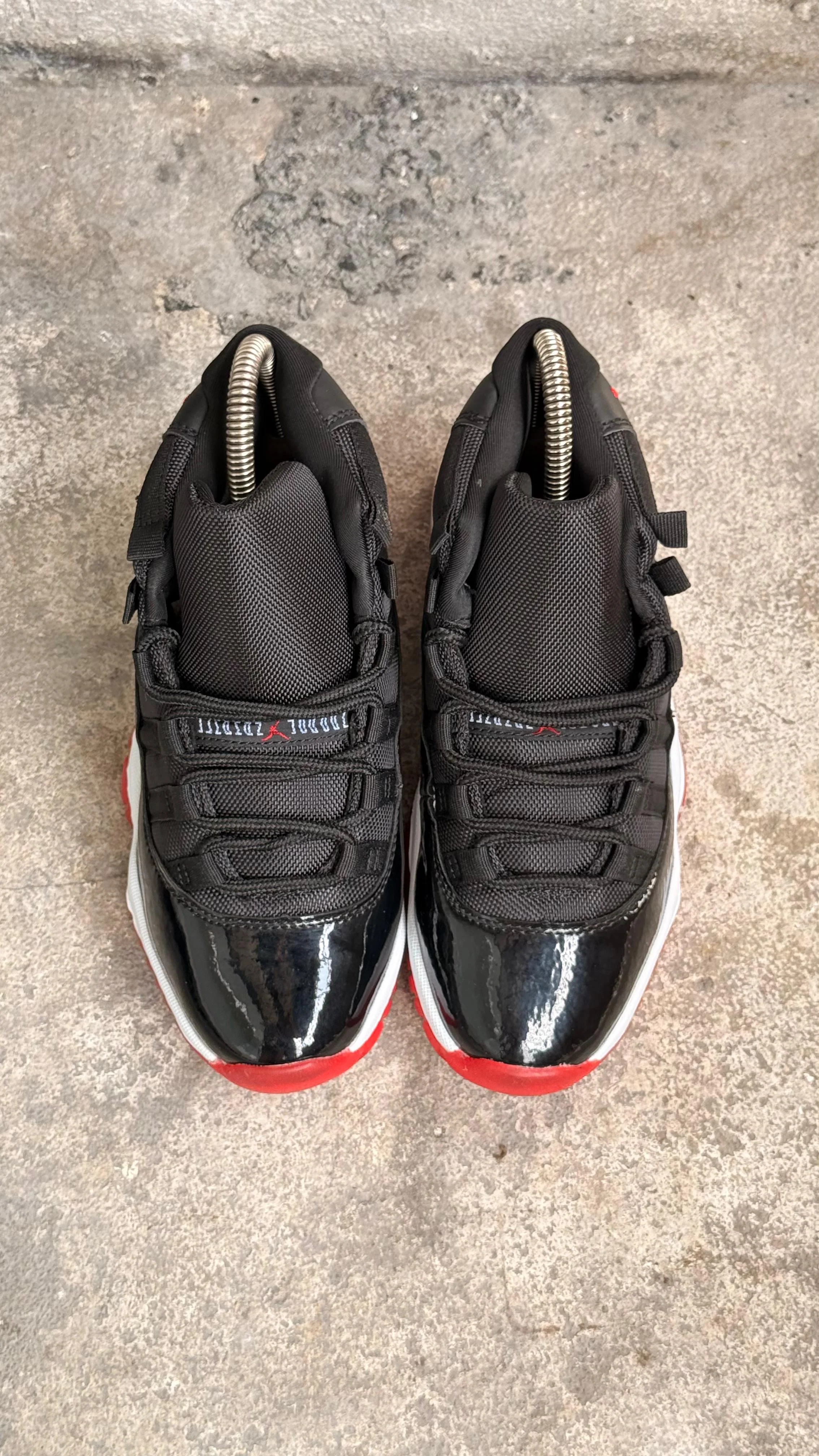 RETRO 11 NEGRO ROJO - Image 2